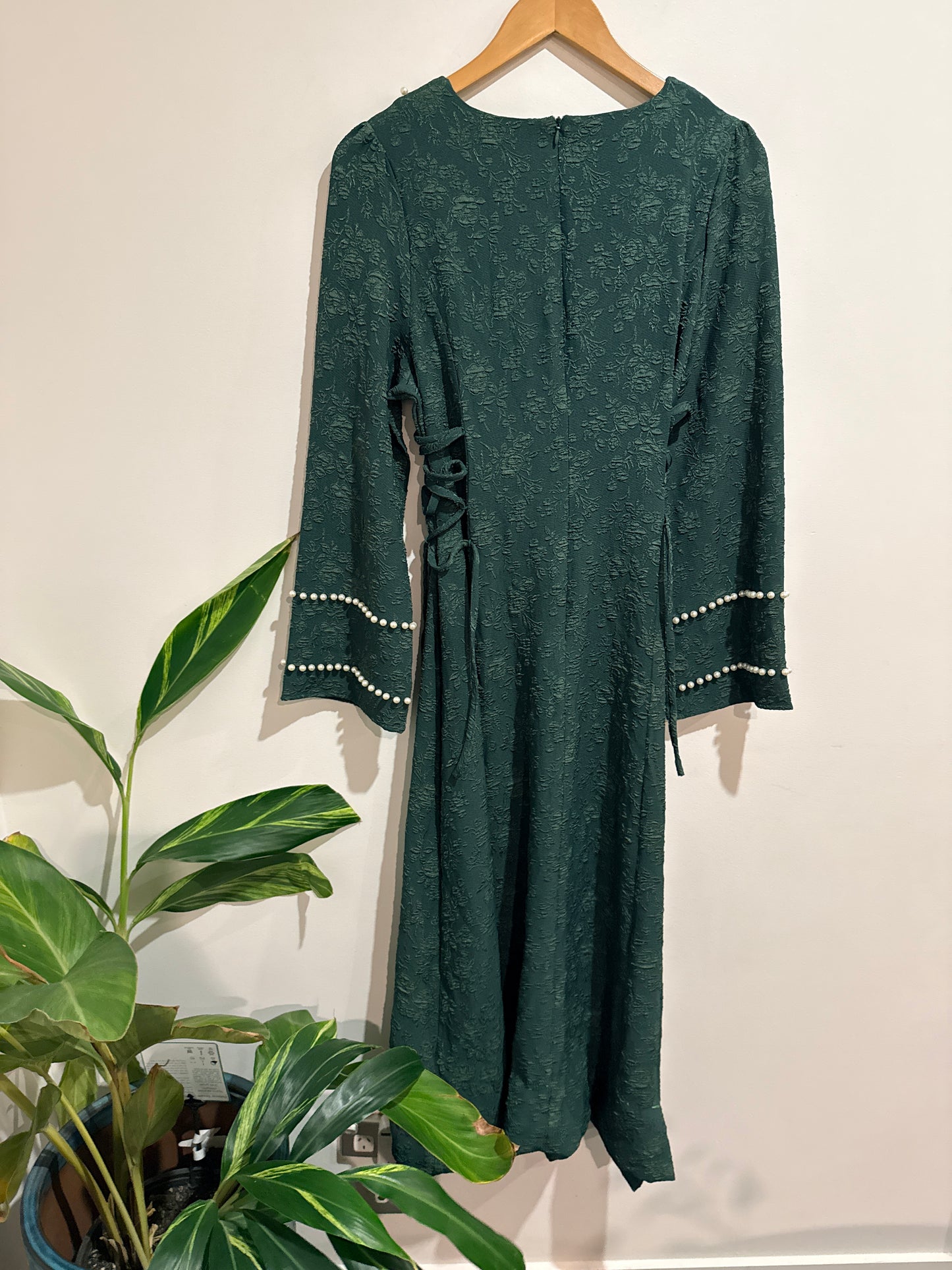 Shein Long-sleeved Dress Size L | U/Arm to U/Arm 50cm