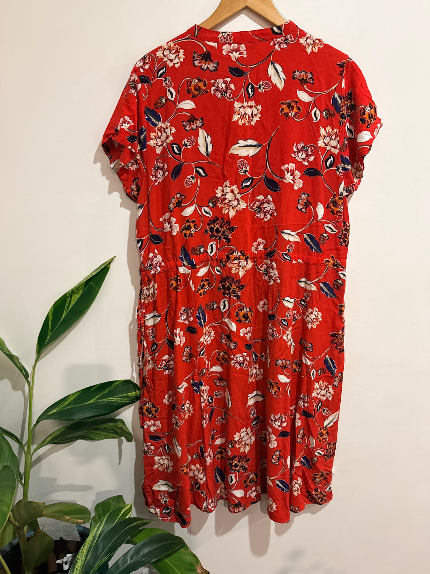 Brad: Jacqui.e Floral Print Dress Size 18