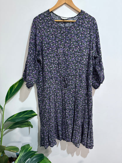 Capture Ditsy Floral Dress Size 18