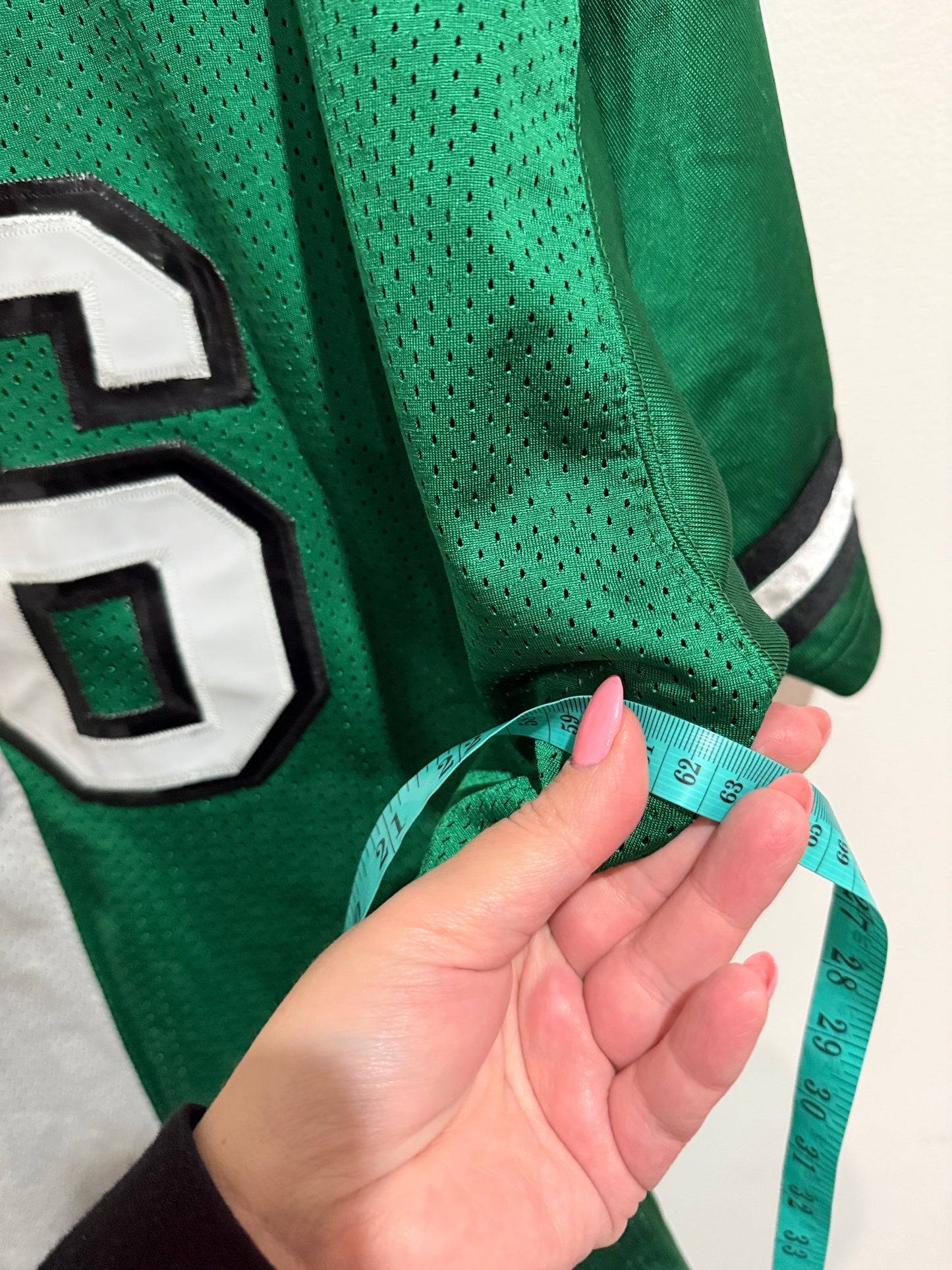 Chicago Football Jersey Size XL | U/Arm to U/Arm 62cm