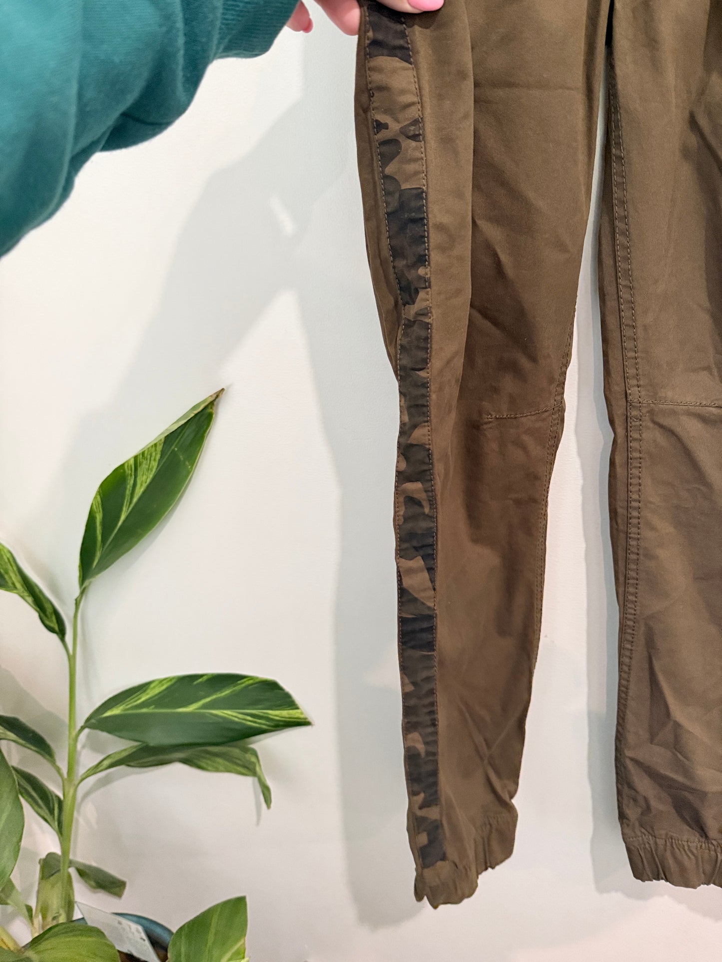 Max Boys Twill Jogger Pants Size 15-16 Years