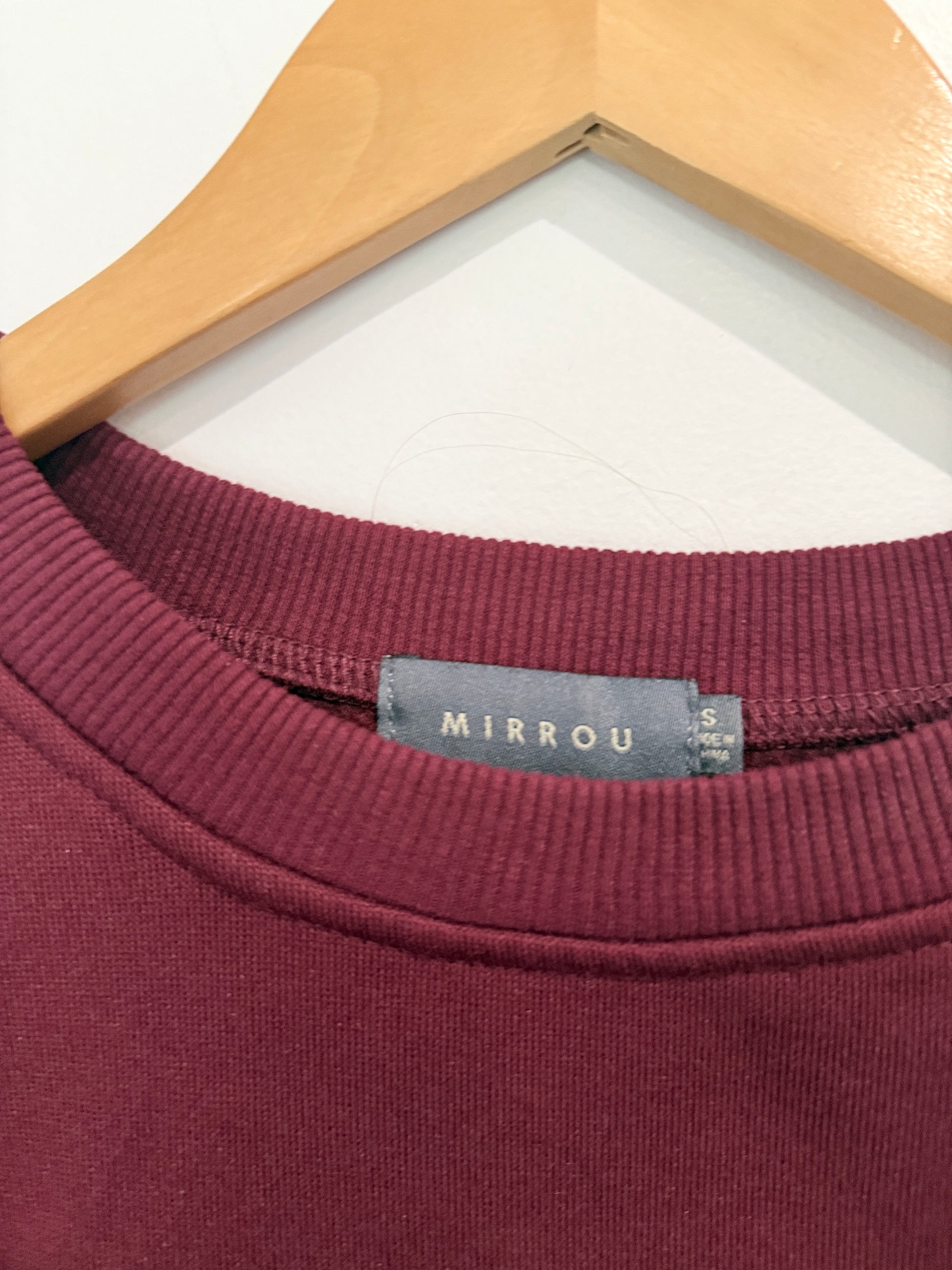 Mirrou Crewneck Sweatshirt Size S