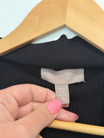 H & M Ribbed Polo Shirt Size XS