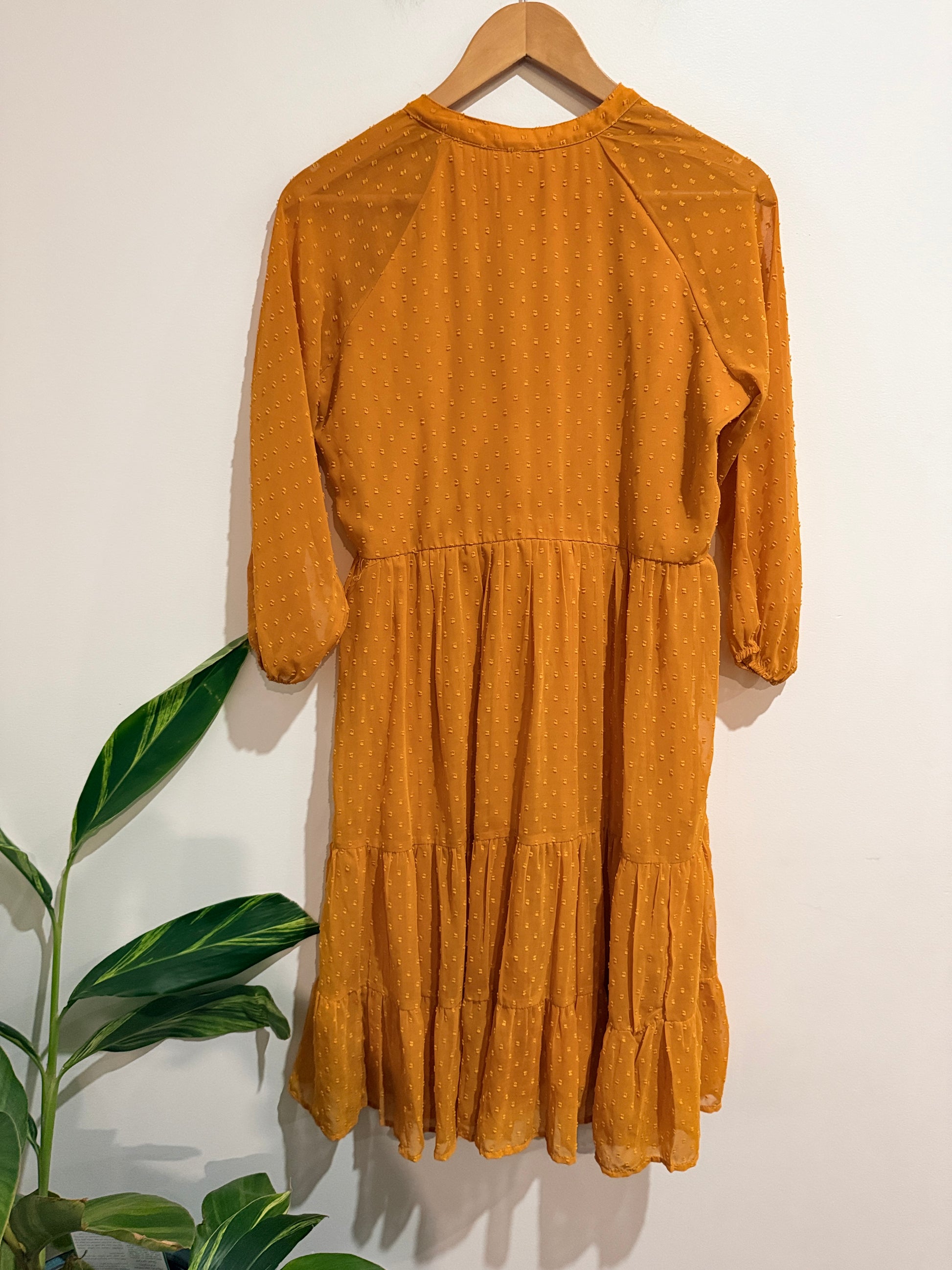 Aayu Tiered Midi Dress Size L