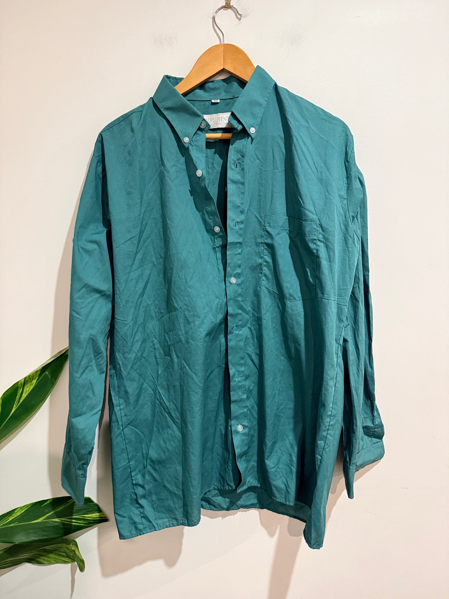 Compliments Button-down Shirt Size 42 | U/Arm to U/Arm 62cm