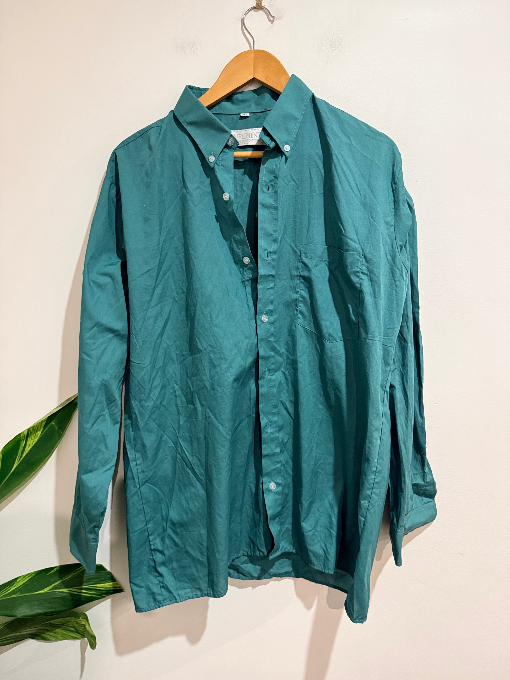 Compliments Button-down Shirt Size 42 | U/Arm to U/Arm 62cm