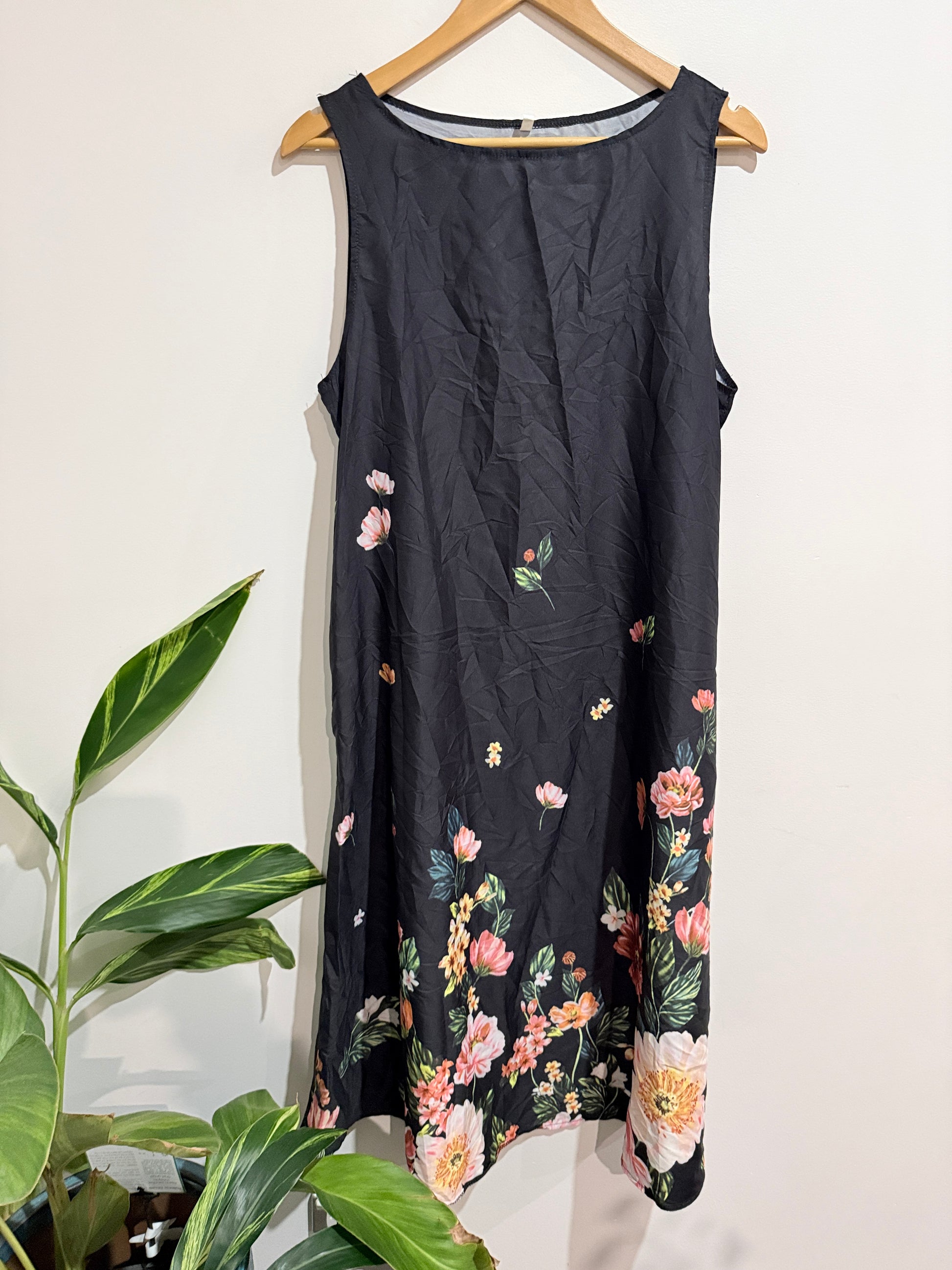 Sleeveless Maxi Dress Size XL | U/Arm to U/Arm 53cm