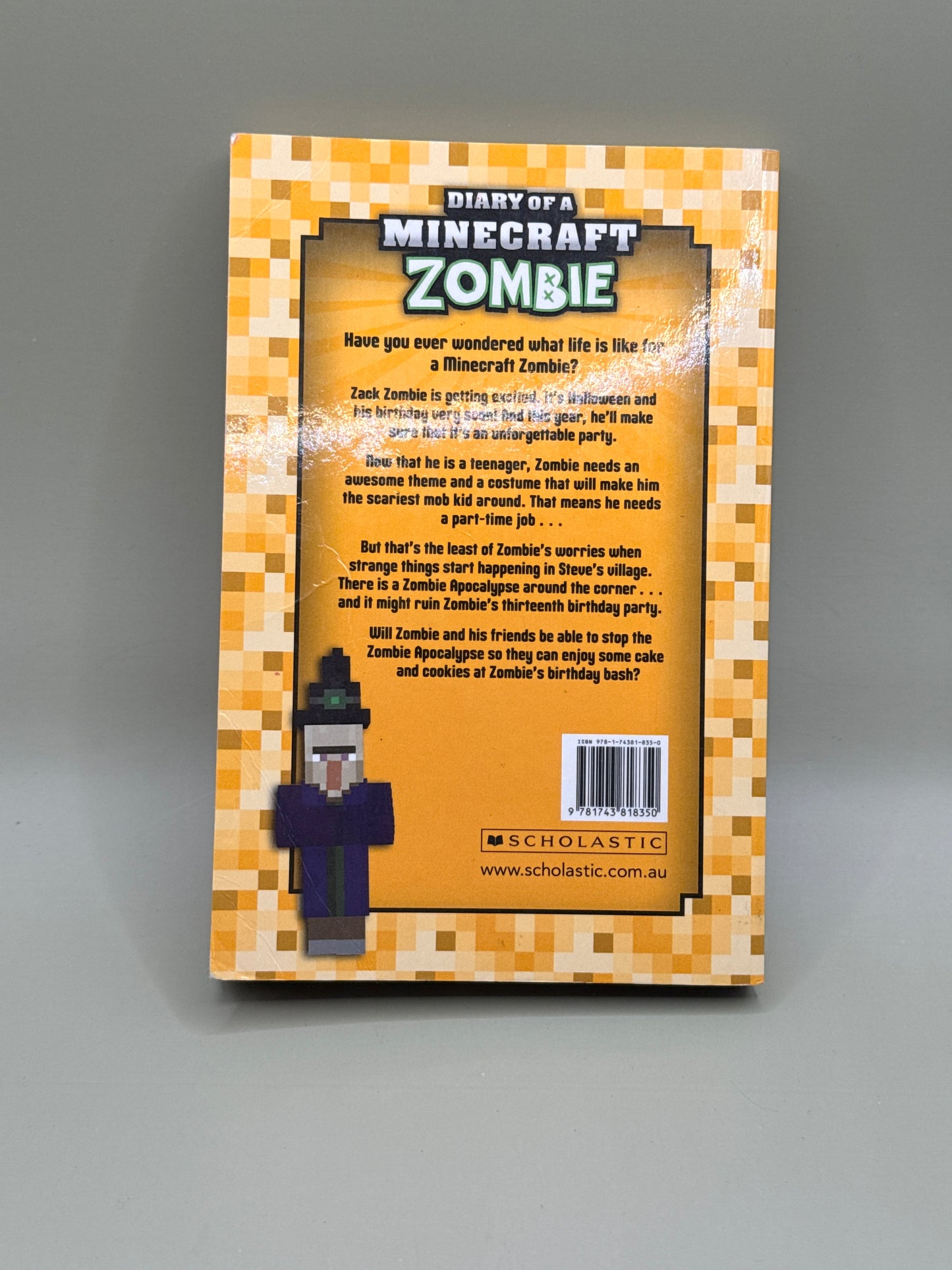 Diary of a Minecraft Zombie: Zombie's Birthday Apocalypse by Zack Zombie