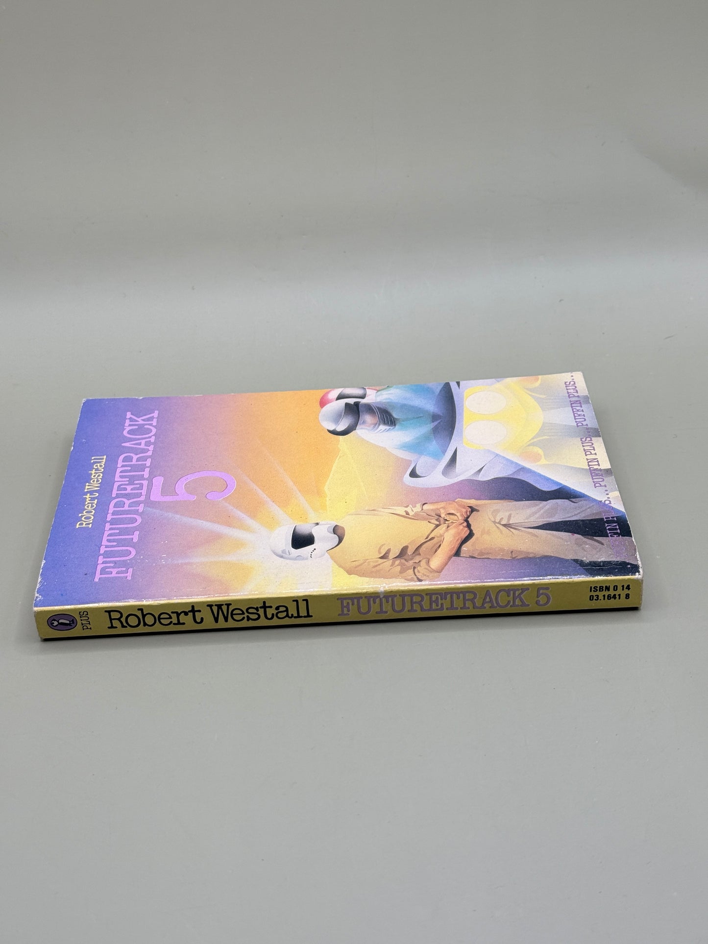 Futuretrack 5 by Robert Westall