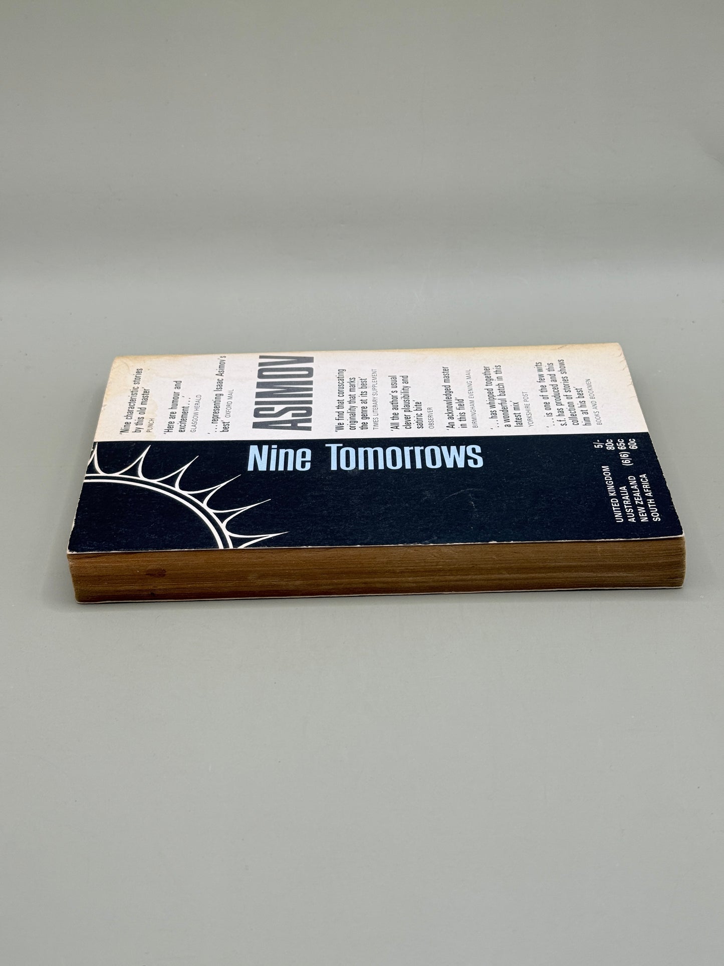 Nine Tomorrows by Isaac Asimov (2nd printing 1967 PAN)