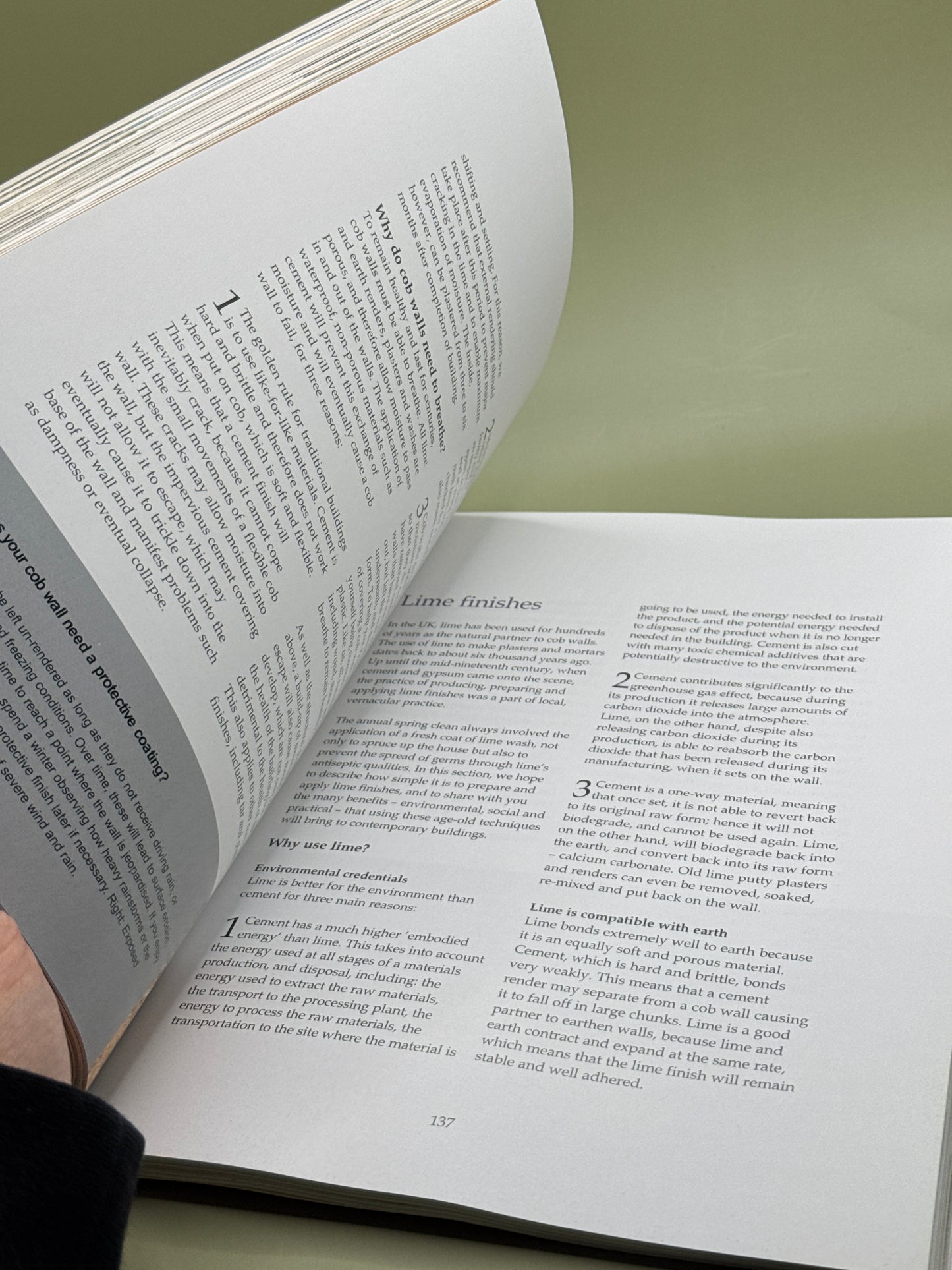 Building with Cob by Adam Weismann & Katy Bryce