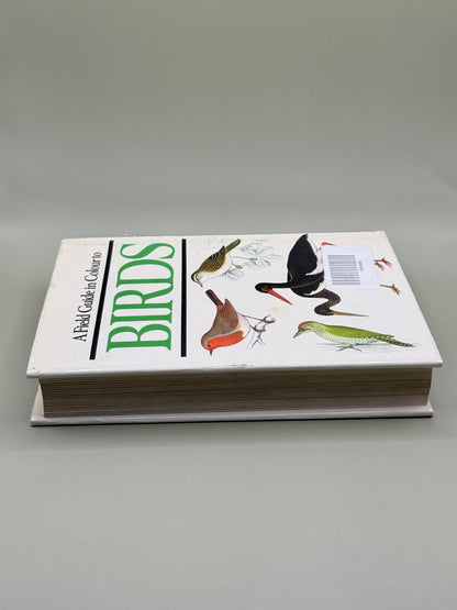 A Field Guide in Colour to Birds by Peter Hayman and Rob Hume