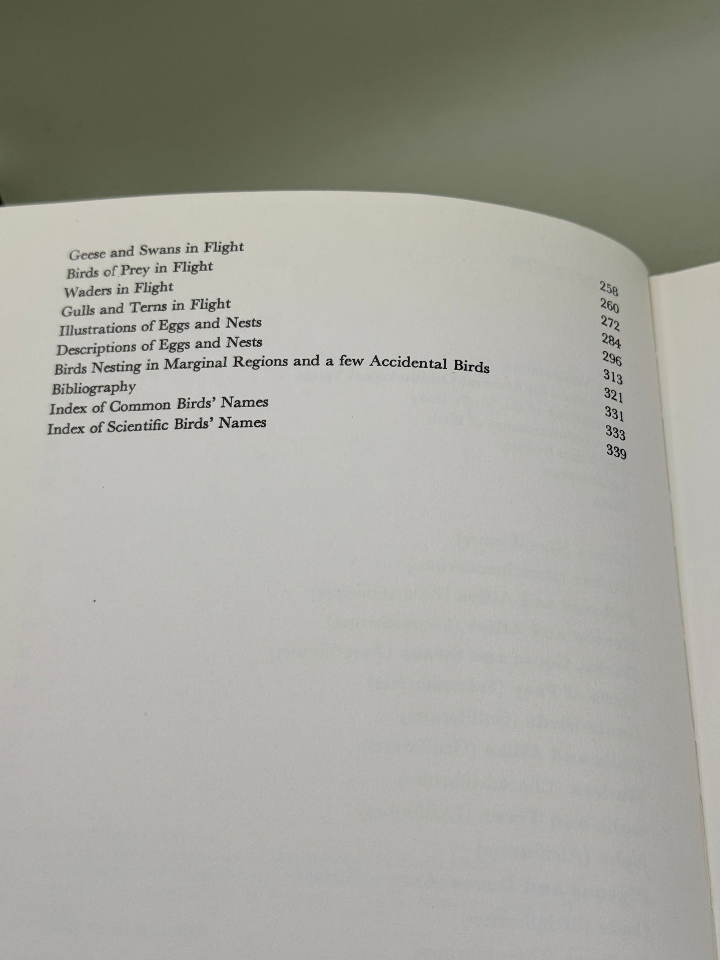 A Field Guide in Colour to Birds by Peter Hayman and Rob Hume