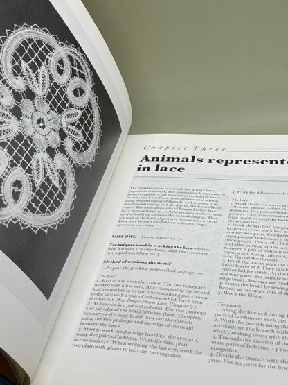 Designing for Bruges Flower Lace by Edna Sutton