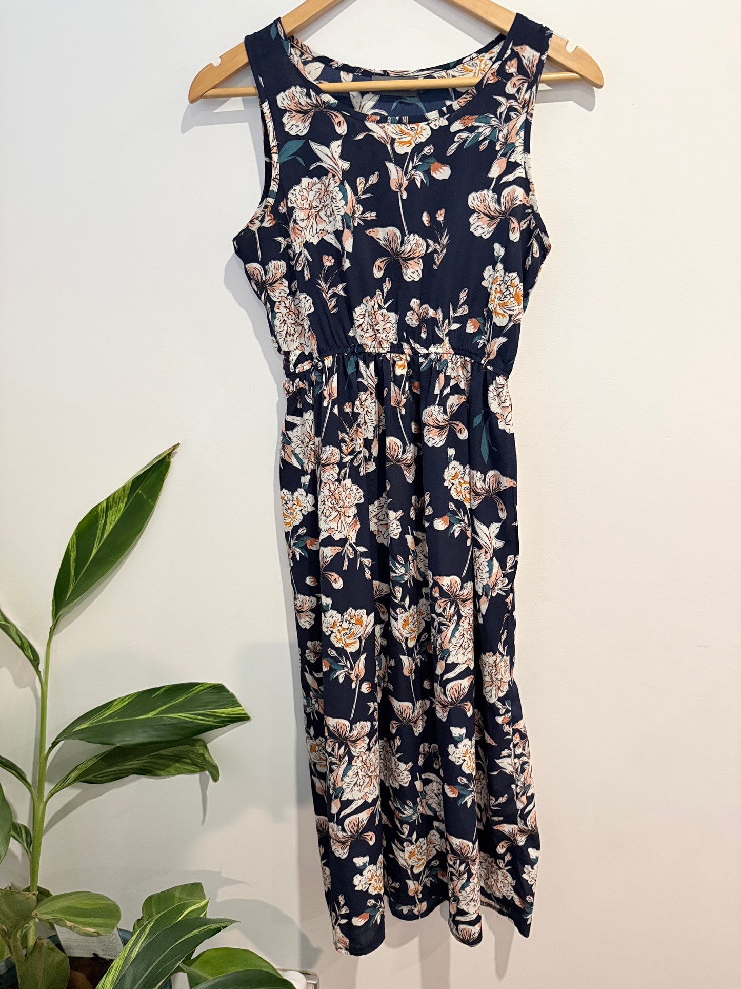 Mirrou Floral Maxi Dress Size 8