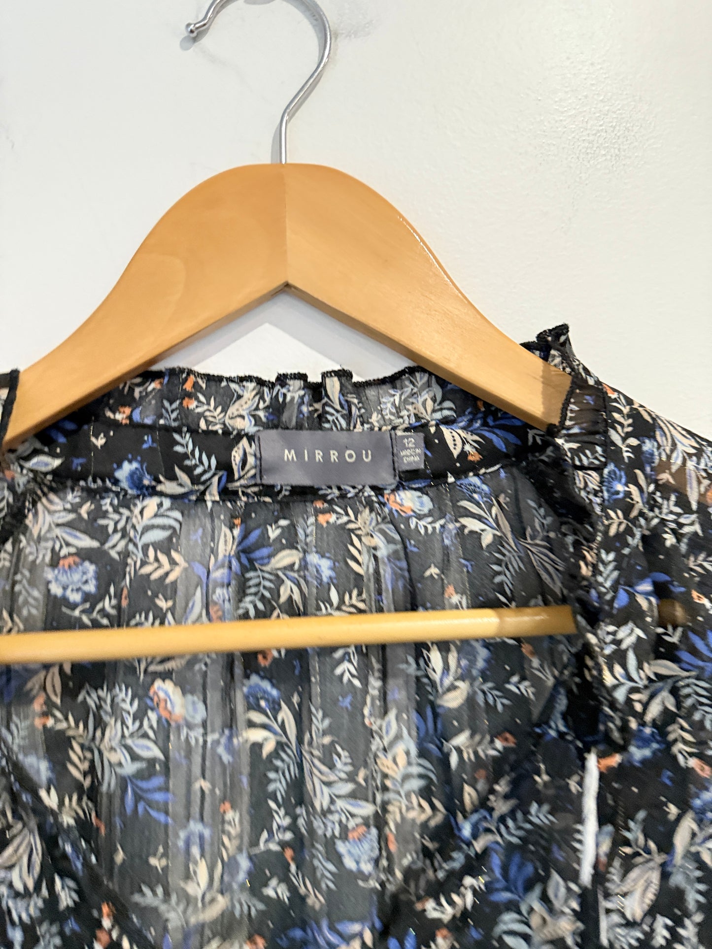 Mirrou Floral Printed Shirt Size 12