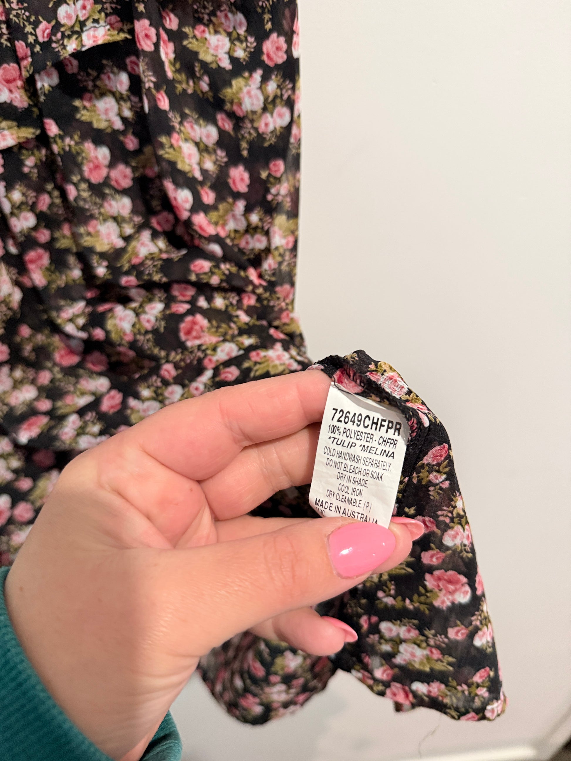 Supri Strappy Floral Dress Size M