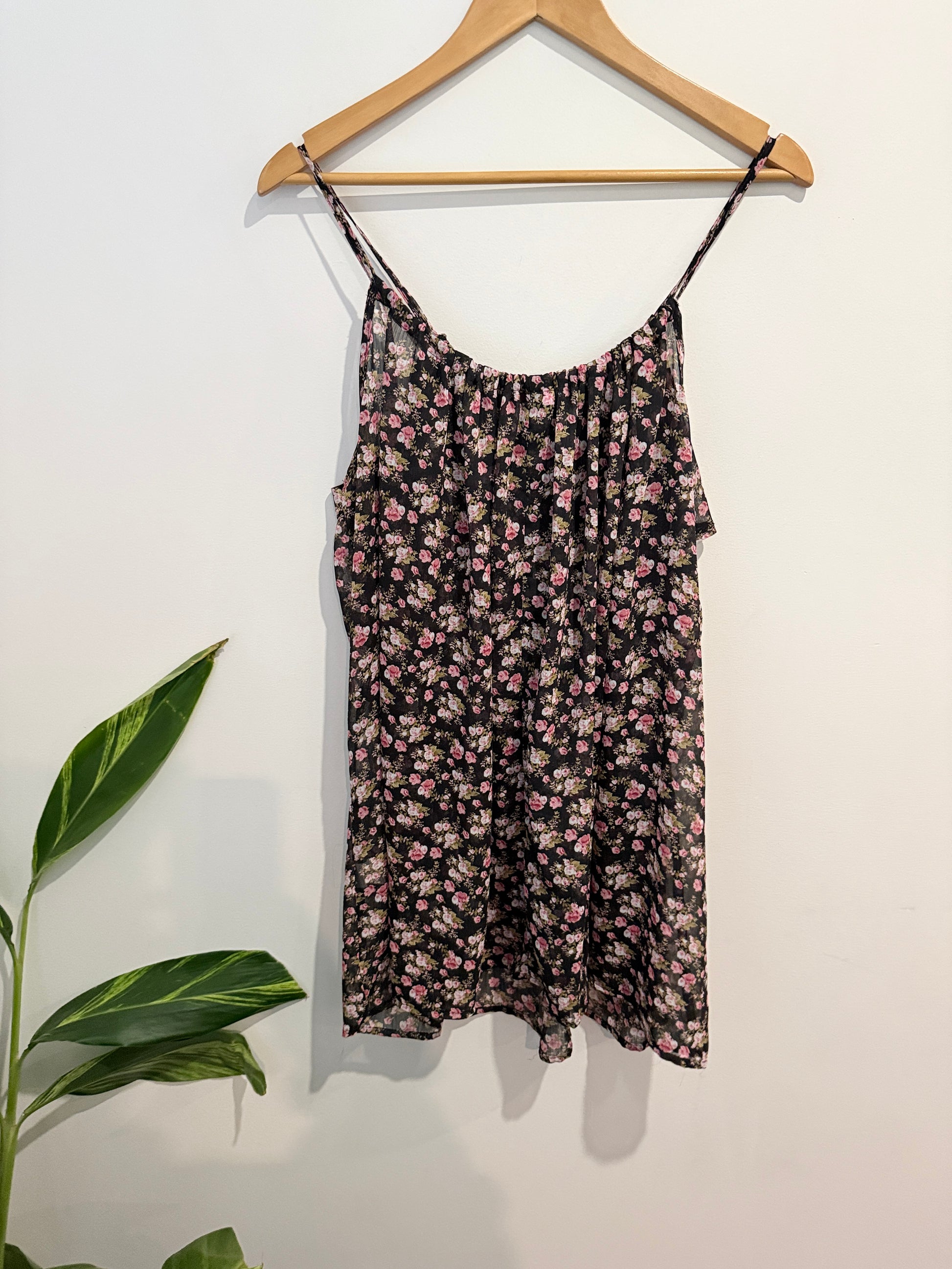 Supri Strappy Floral Dress Size M