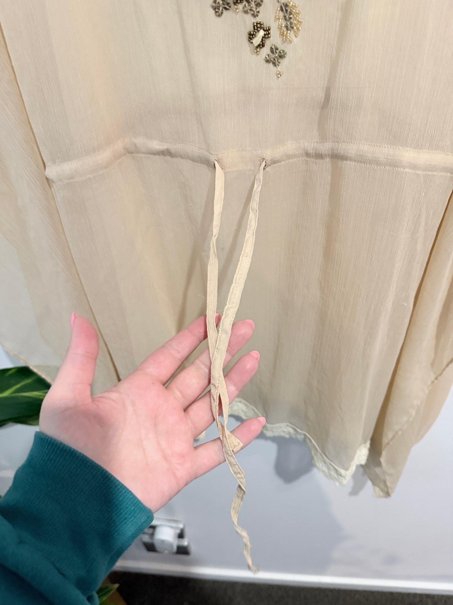Brand Unknown Sheer Kaftan Size U/Arm to U/Arm 56cm