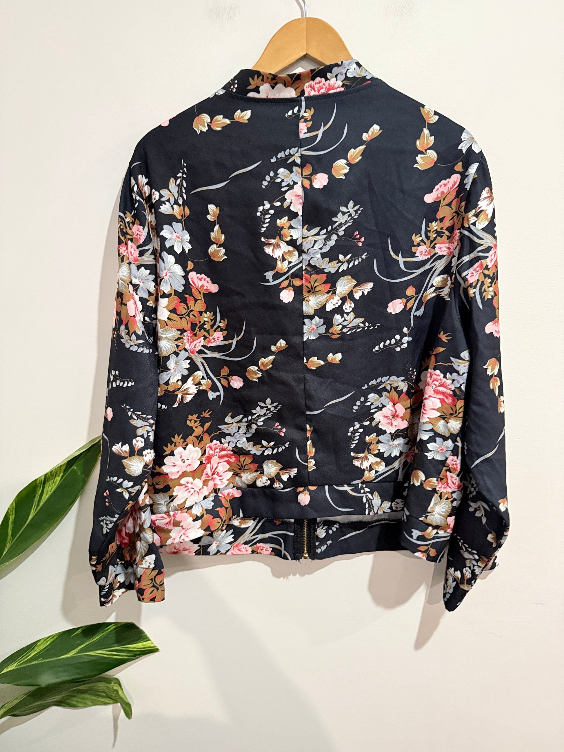 Shein Floral Bomber Jacket Size 3XL | U/Arm to U/Arm 67cm