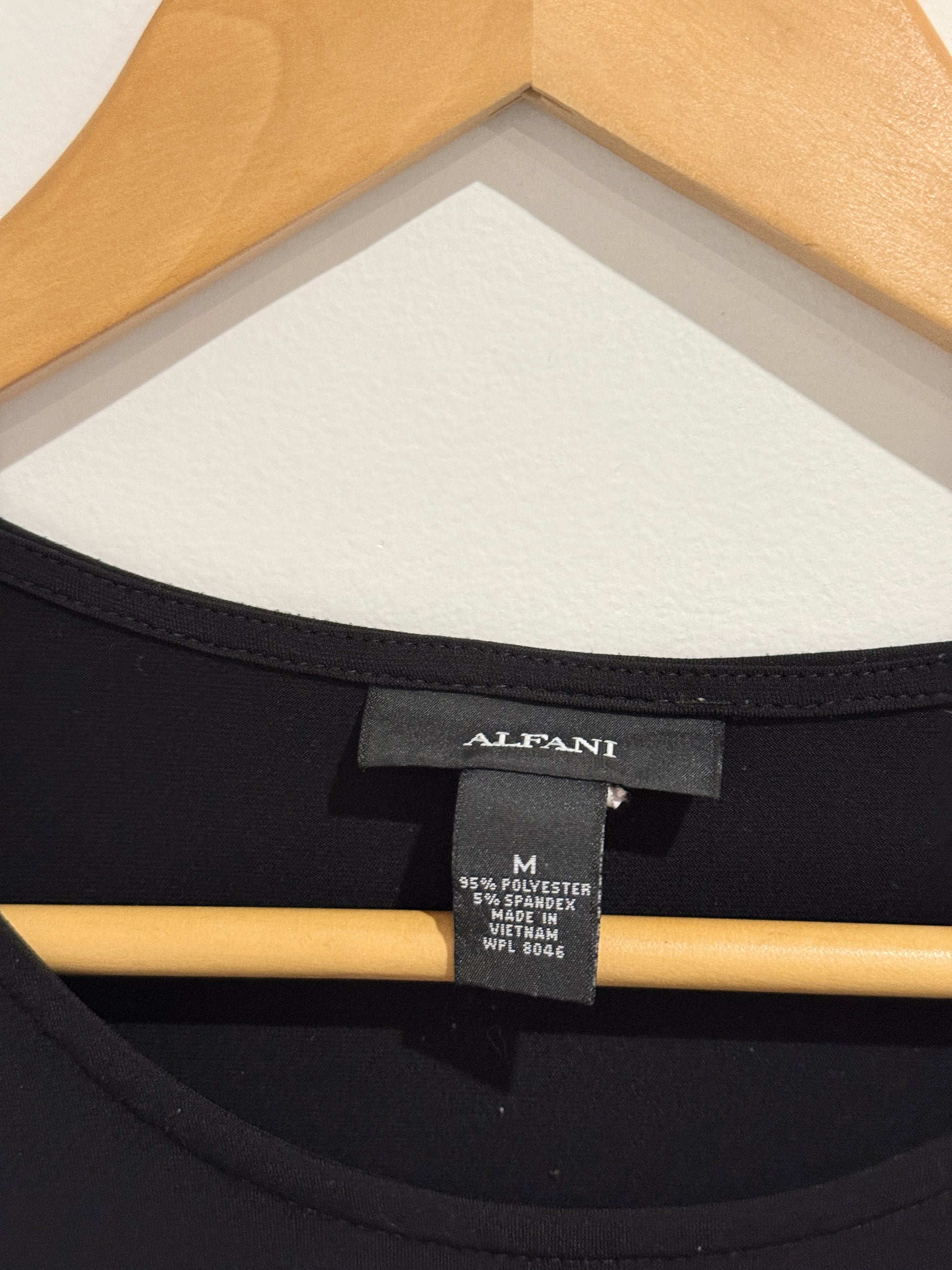Alfani Cold-shoulder Top Size M