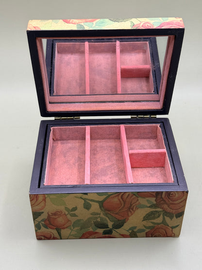 Decoupage Jewellery Box with Removable Tray