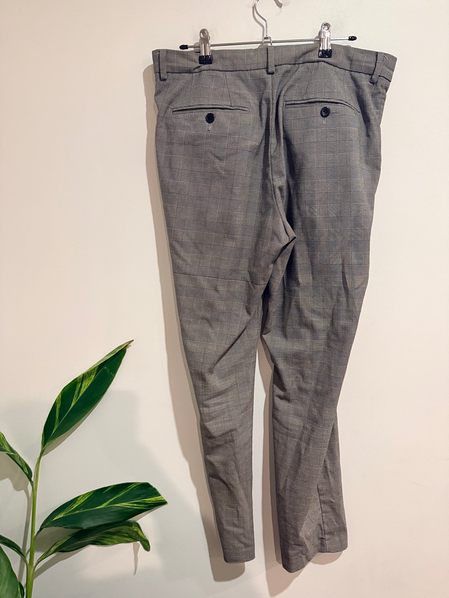 H & M Checkered Plaid Trousers Size 32