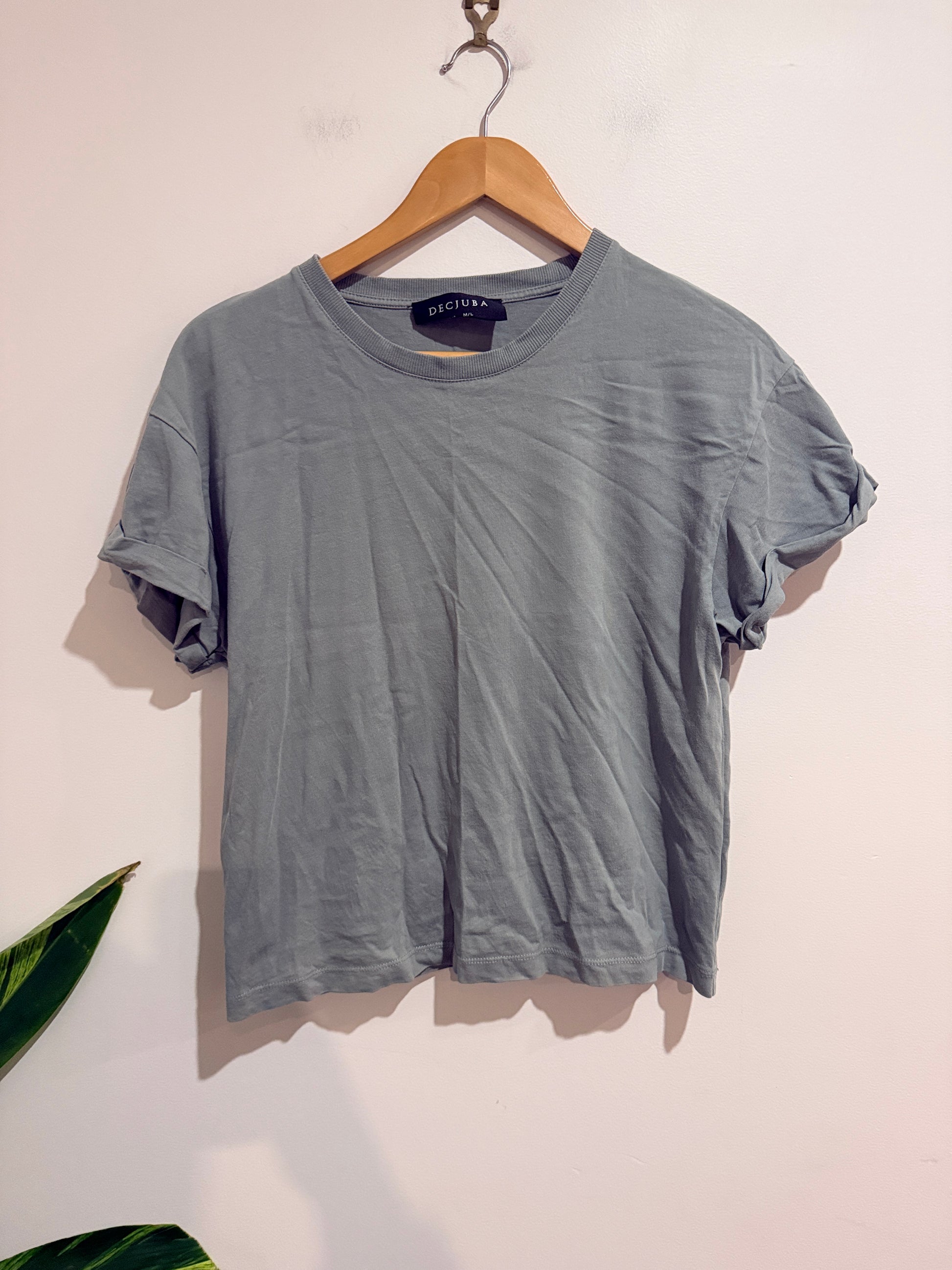 Decjuba Cropped Short-sleeve T-shirt Size XS/S