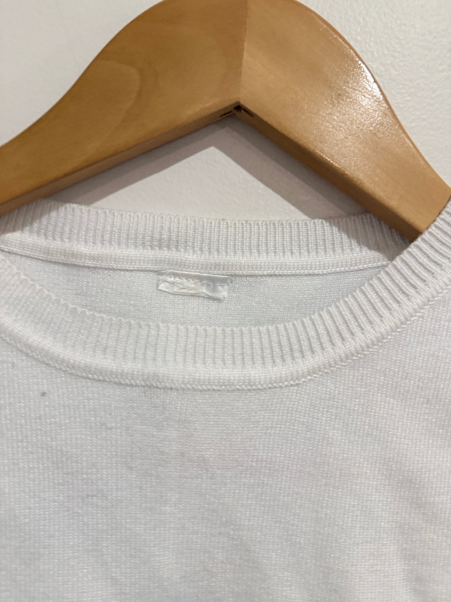 Brand Unknown Ribbed Cropped Tank Top Size U/Arm to U/Arm 32cm