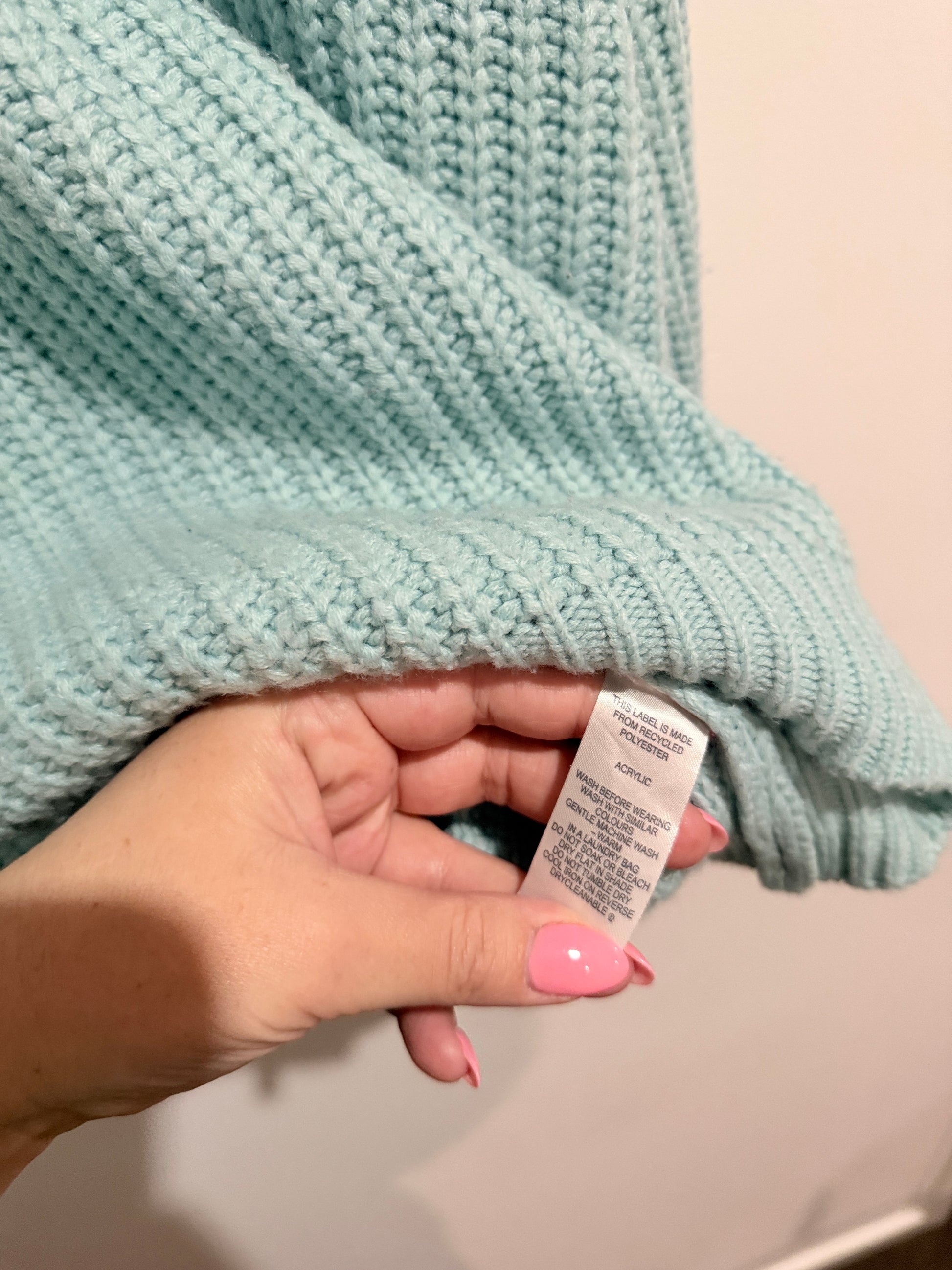 H & H Rib Knit Chenille Sweater Size M