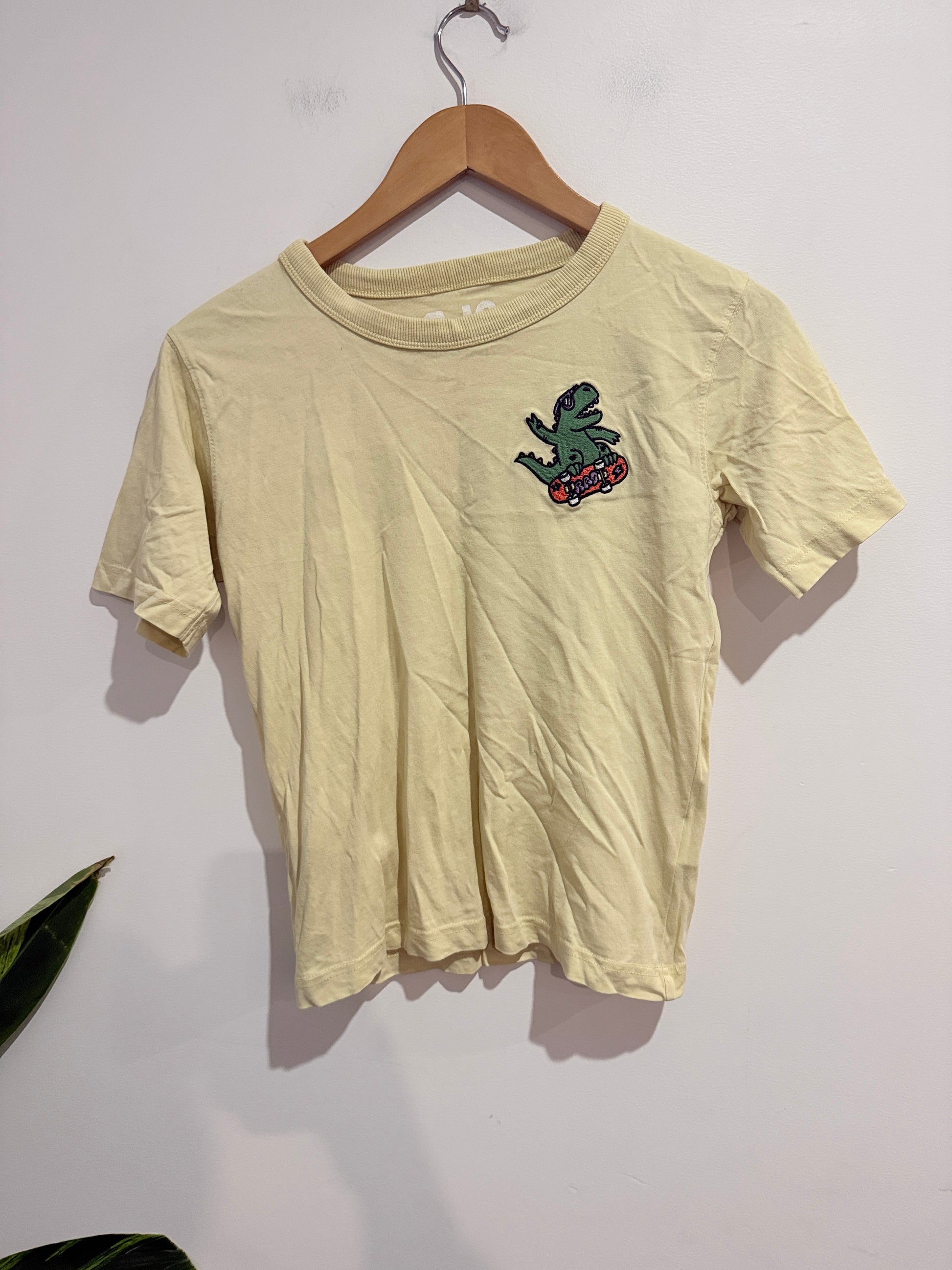 Cotton:on Graphic T-shirt Size kids 9-10