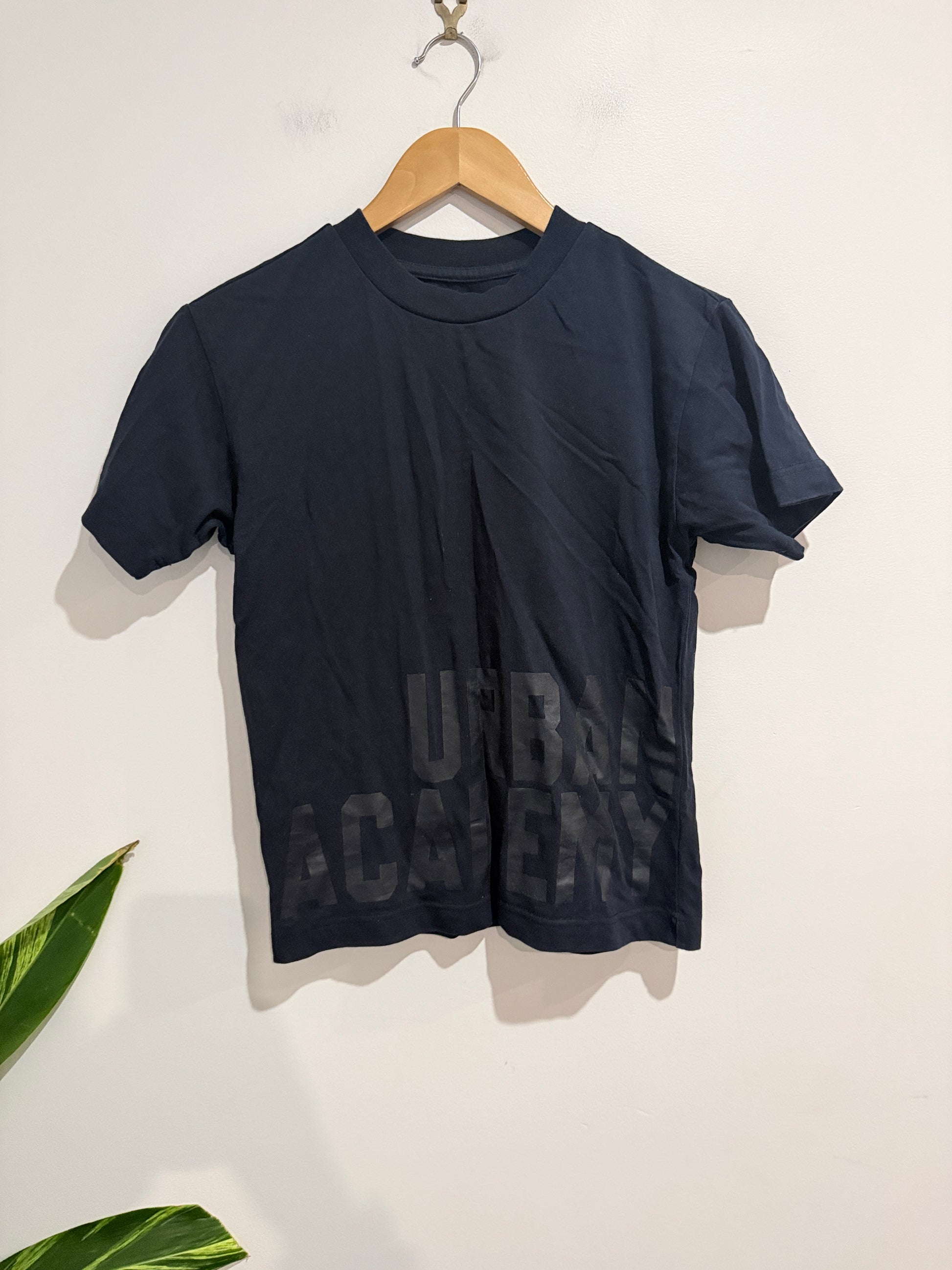 Urban Academy Crewneck T-shirt Size U/Arm to U/Arm 43cm