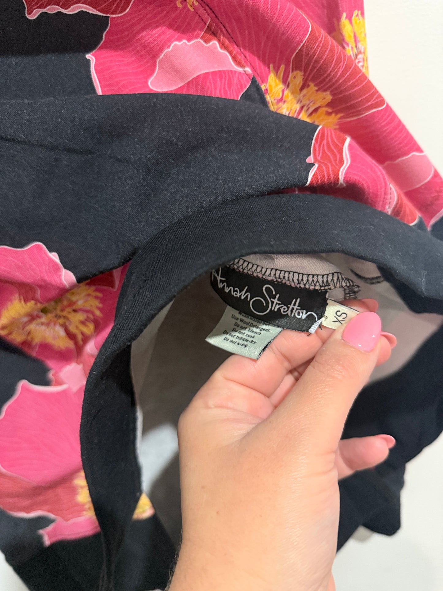 Annah Sretton (NZ Designed) Floral Print Shirt Size XS | U/Arm to U/Arm 52cm
