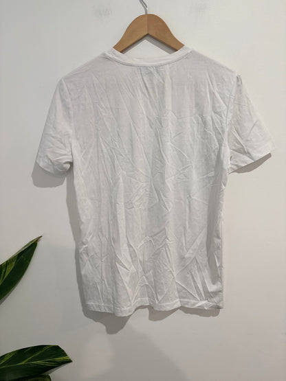 Jiu Yan Ou Pin Graphic T-shirt Size L