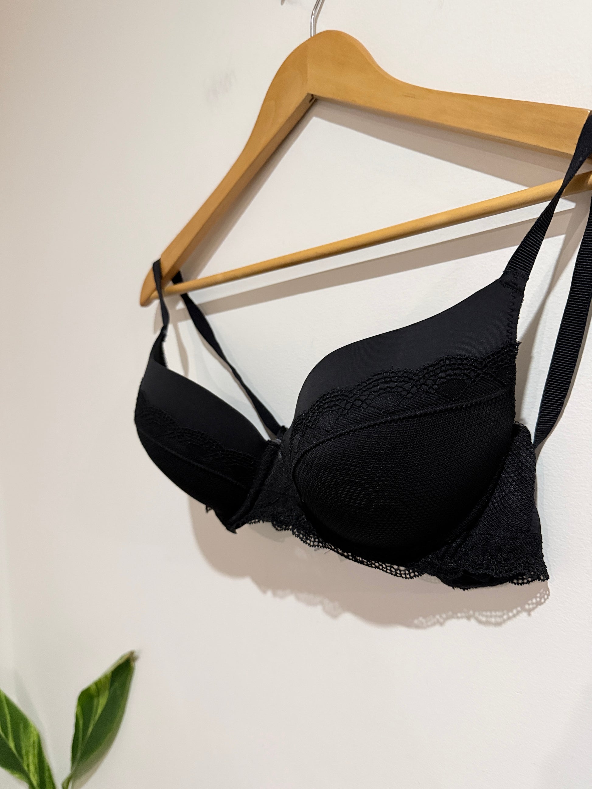 Anko Underwired Plunge Bra Size 14C