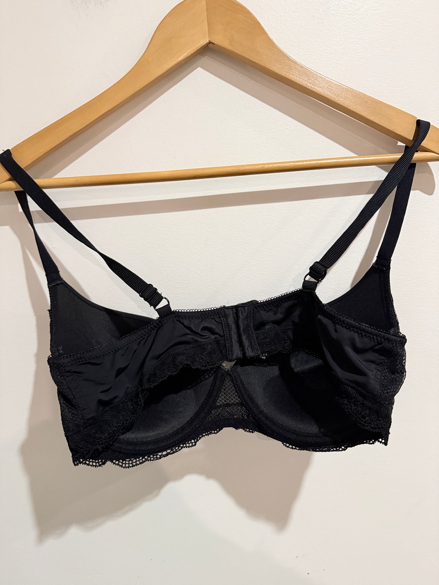 Anko Underwired Plunge Bra Size 14C