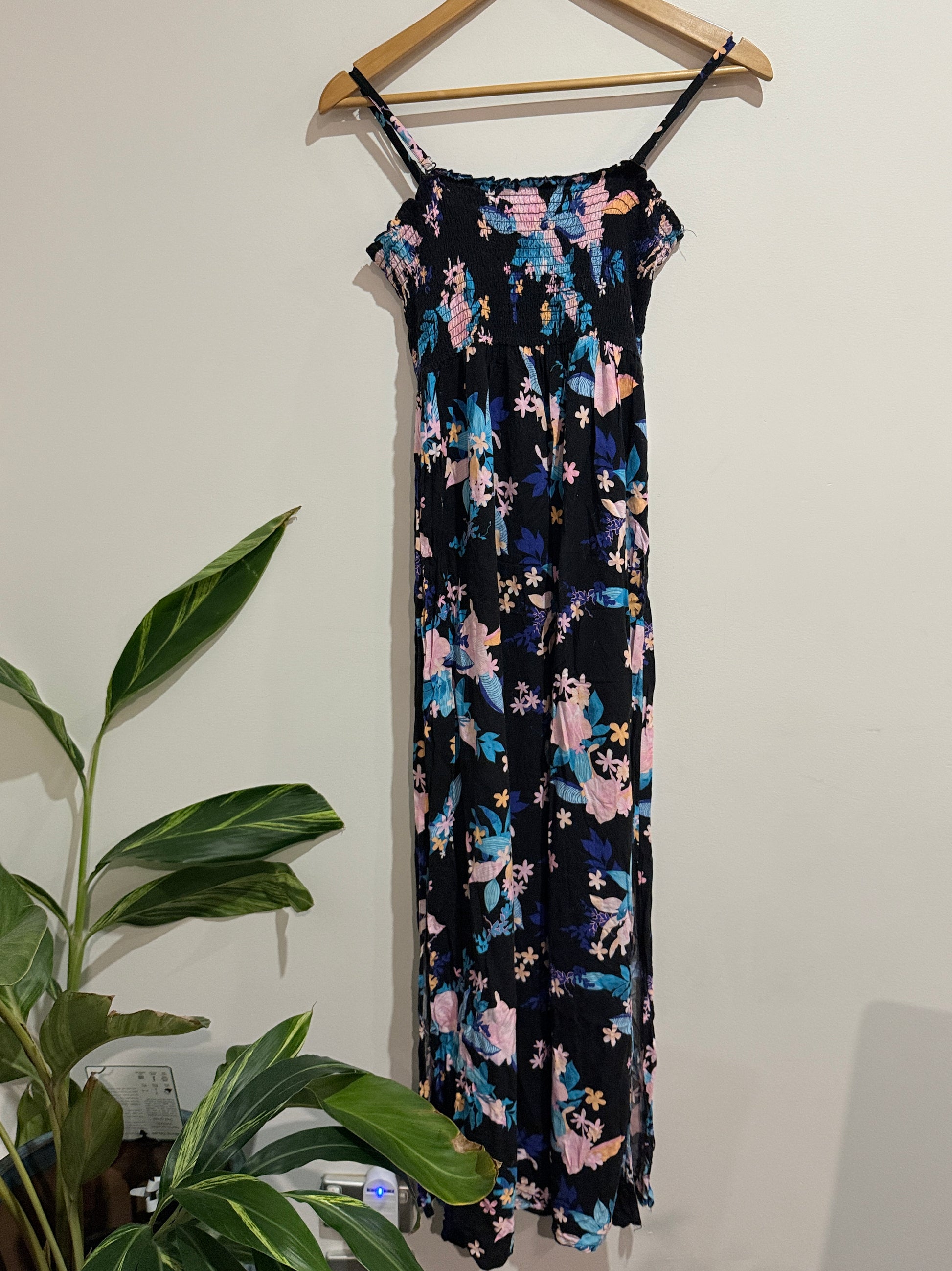 Floral Print Maxi Dress Size U/Arm to U/Arm 37cm