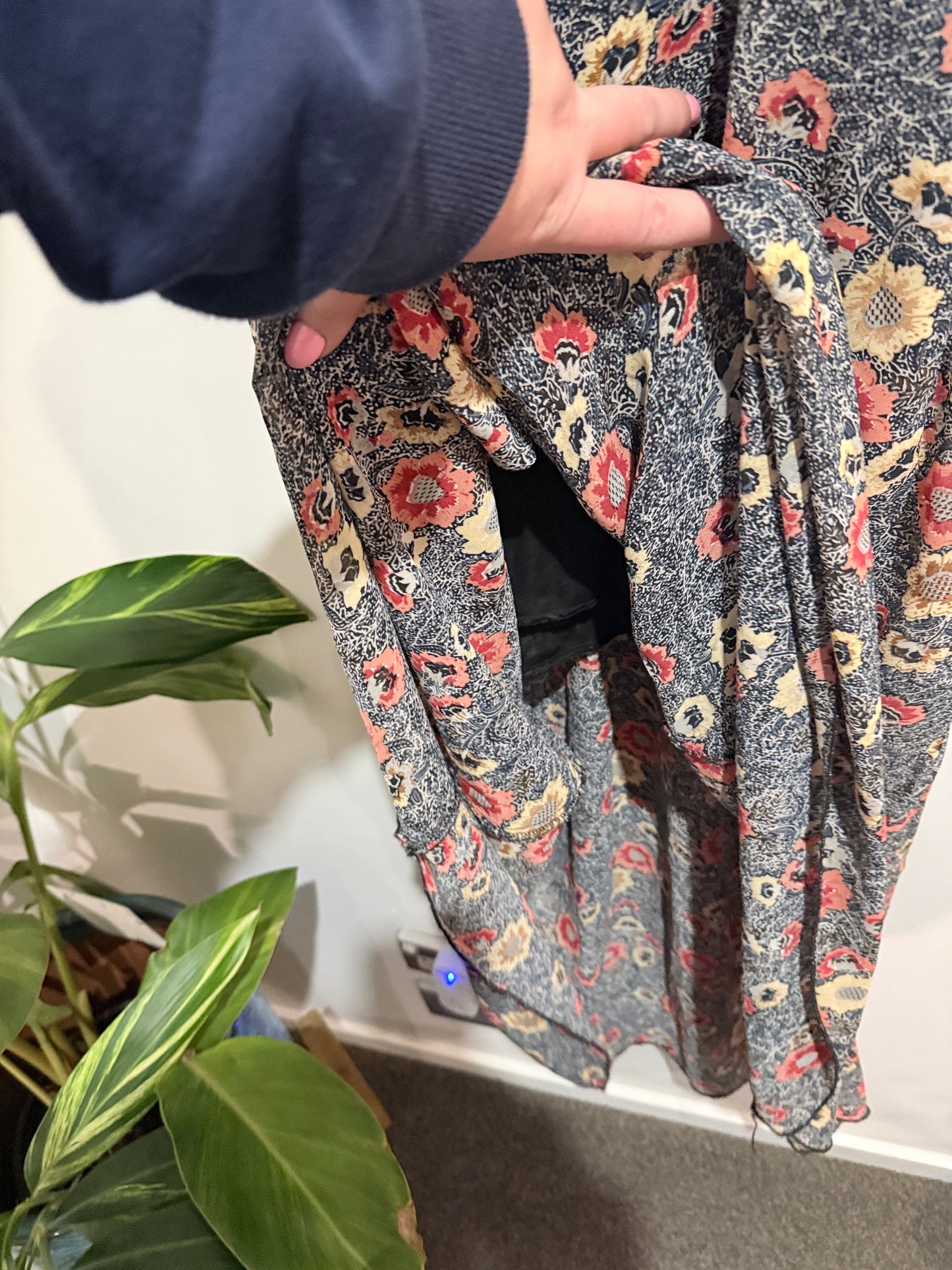 Boohoo Floral Print Hanky Hem Dress Size 12