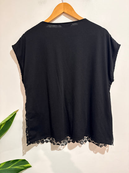 Millers Sheer Lace V-neck Top Size U/Arm to U/Arm 57cm