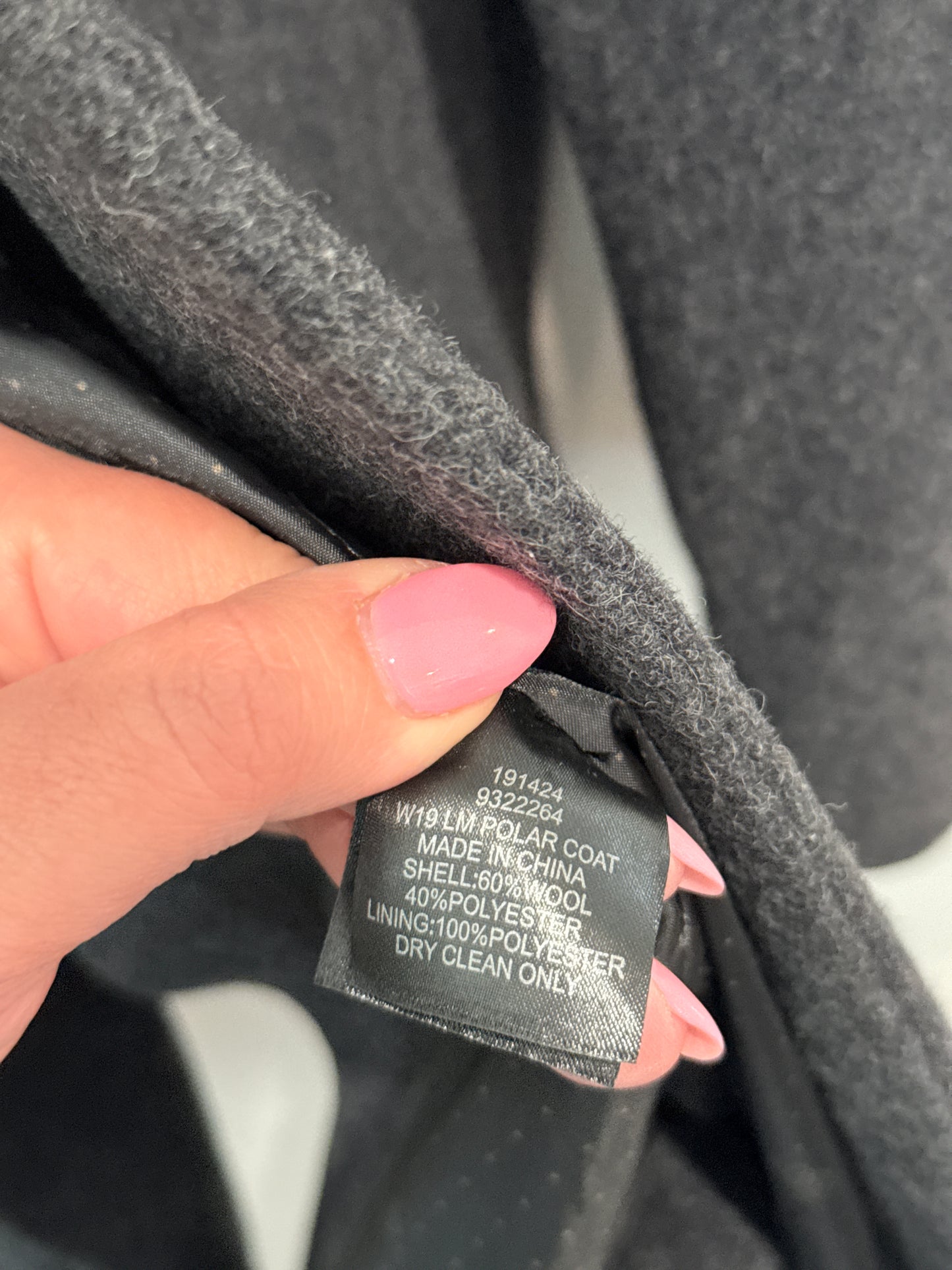 Shell:
60%
40% Polyester
Lining:
100% Polyester