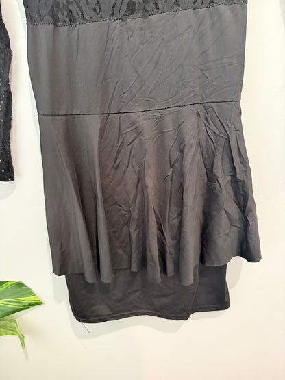 Mini Dress Size U/Arm to U/Arm 37cm