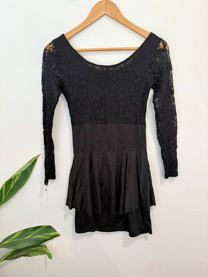 Mini Dress Size U/Arm to U/Arm 37cm