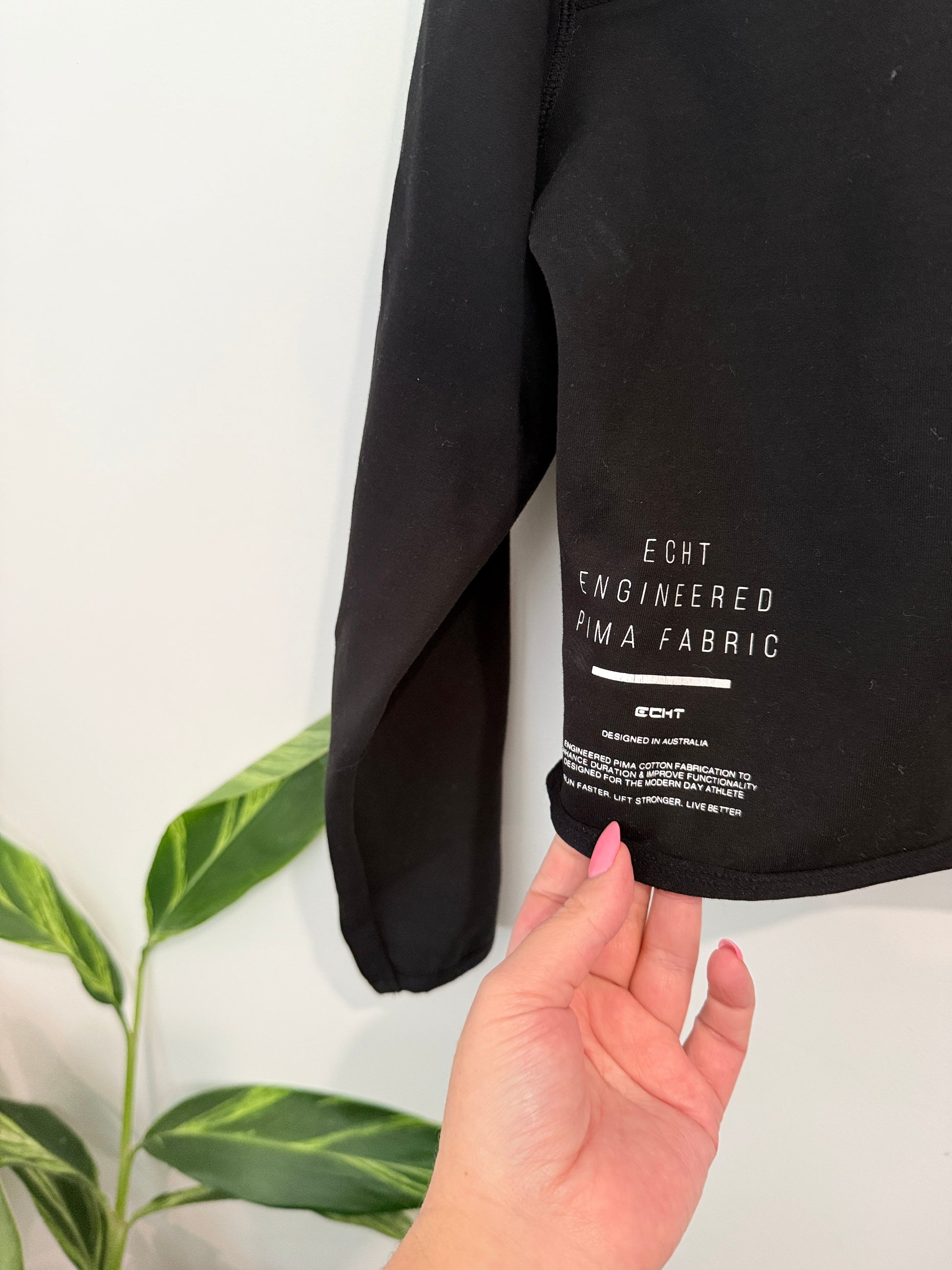 Echt Cropped Sweatshirt Size S