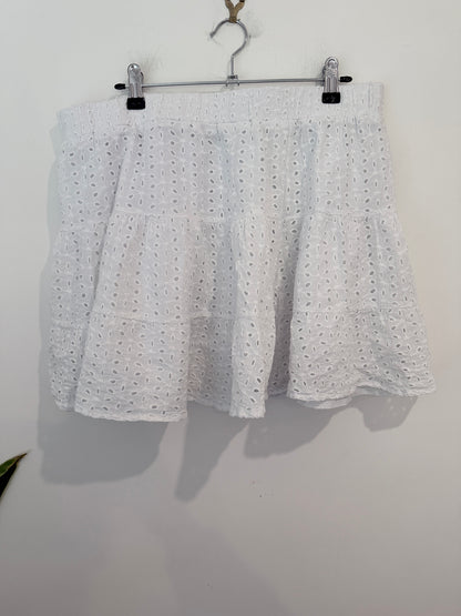 Shell & Lining: Eyelet Tiered Mini Skirt Size XXL