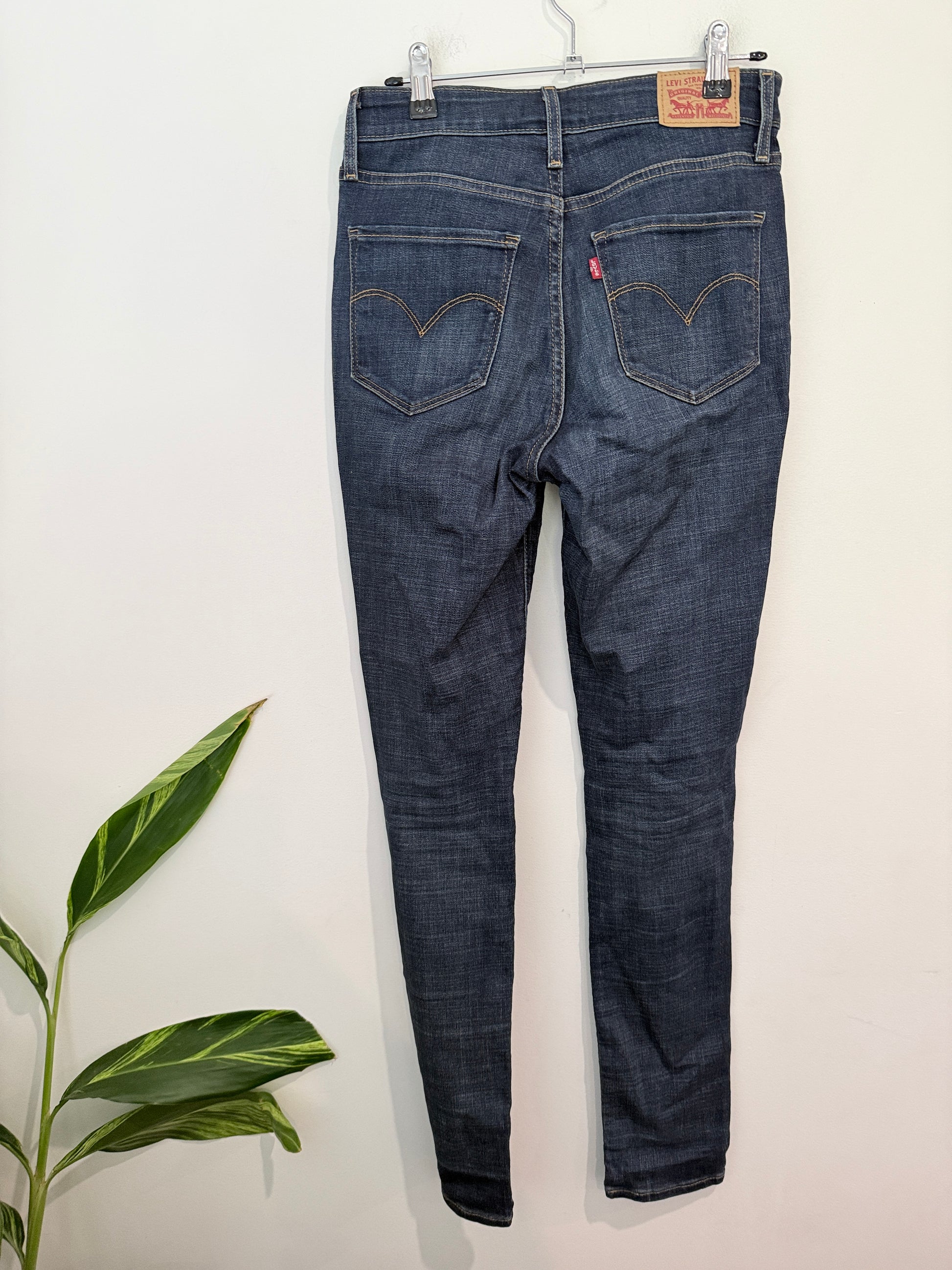 Levi Strauss High-rise Skinny Jeans Size 28
