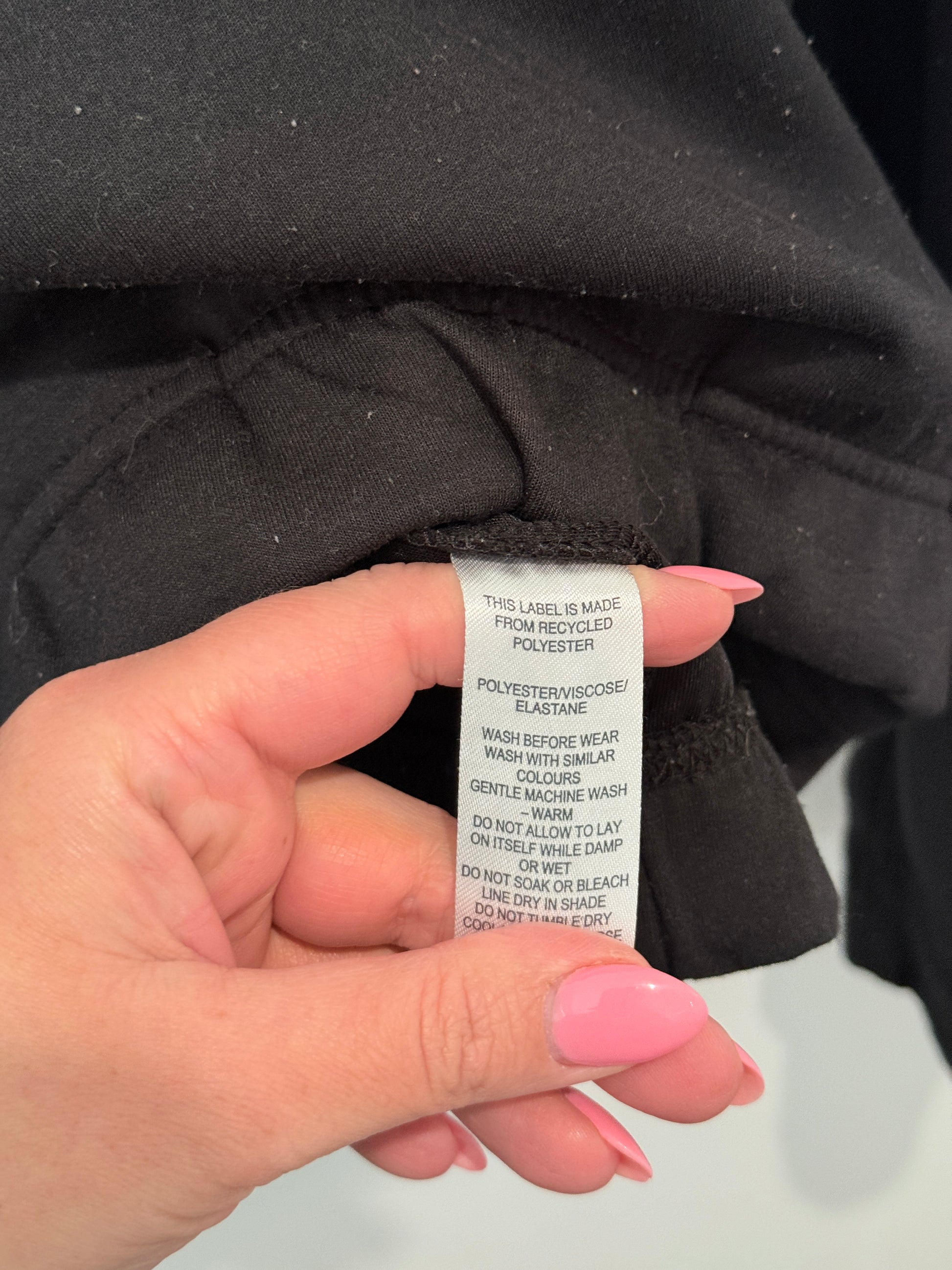 Garage Quarter-zip Sweatshirt Size M