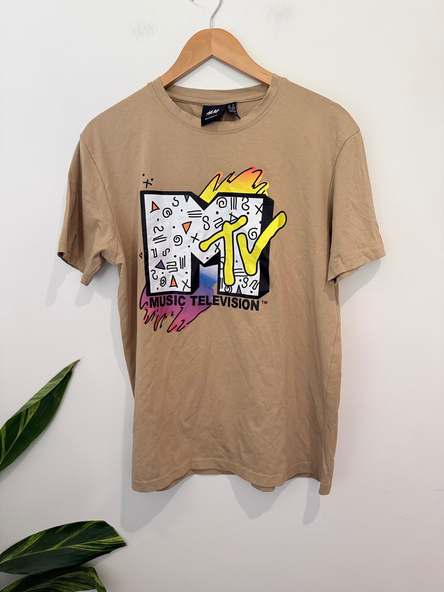 H & M Colorful Graphic T-shirt Size XXL