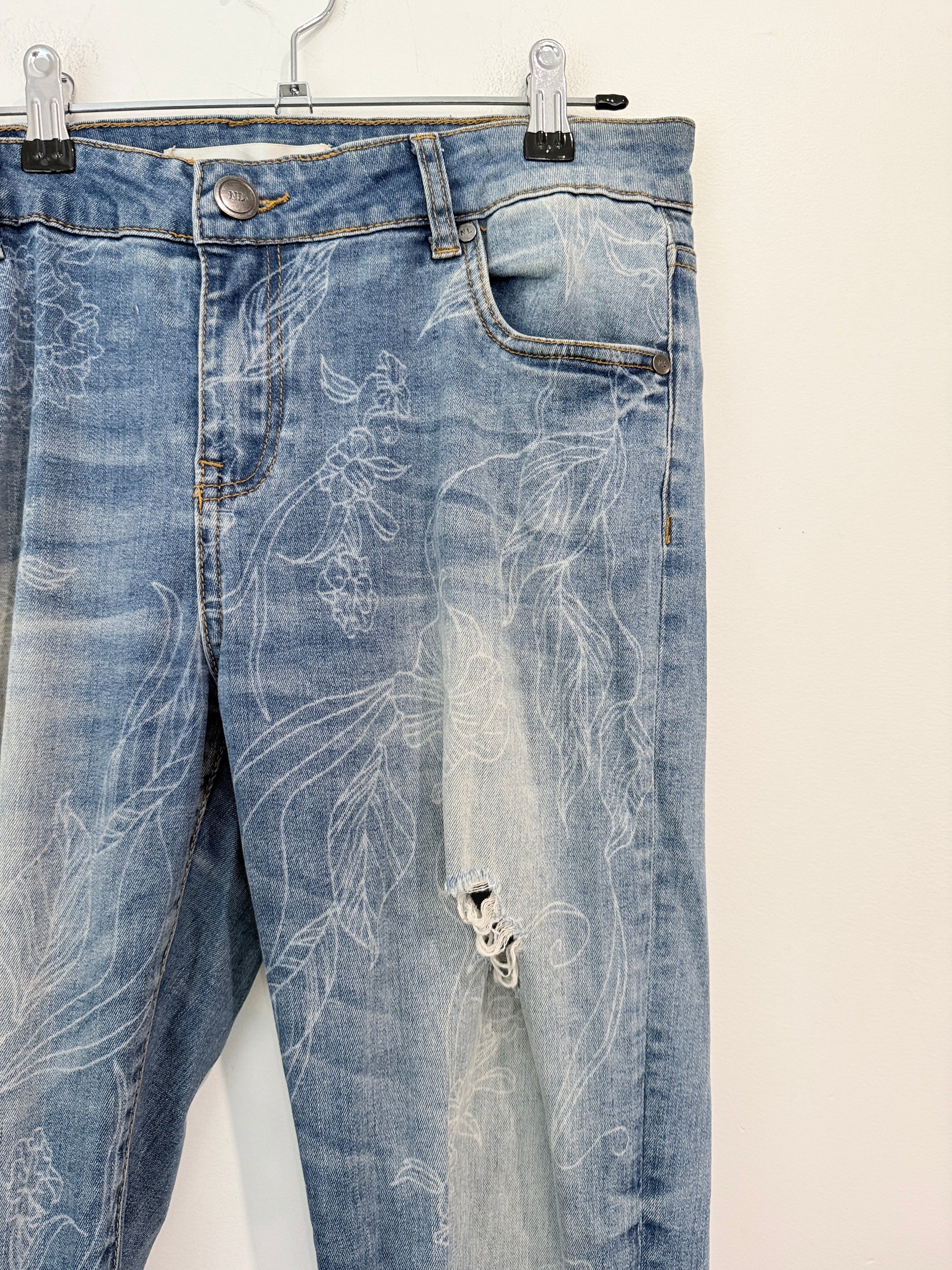 New London Distressed Denim Jeans Size 31 | Waist 86cm