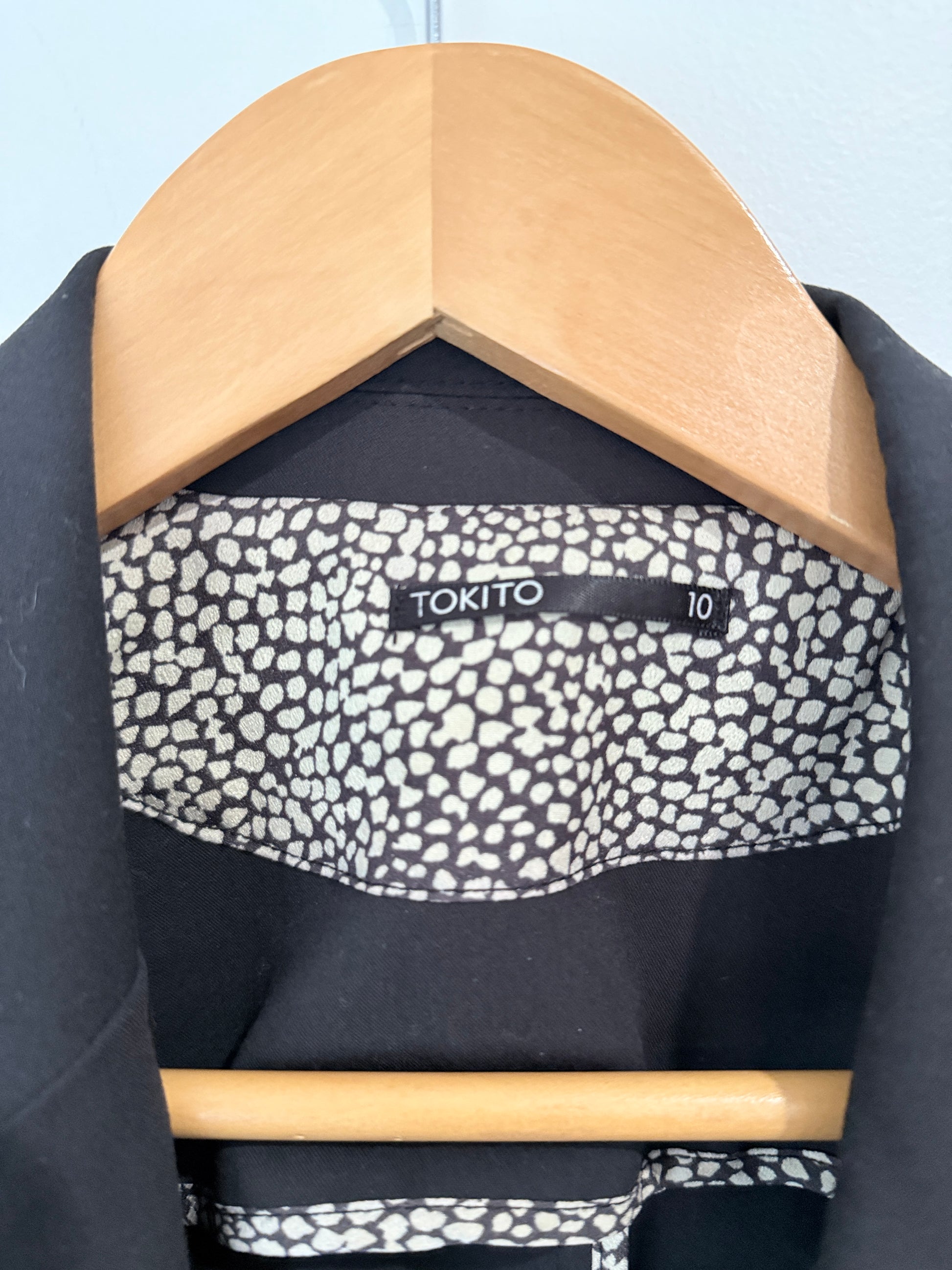 Tokito Short-sleeve Blazer Size 10
