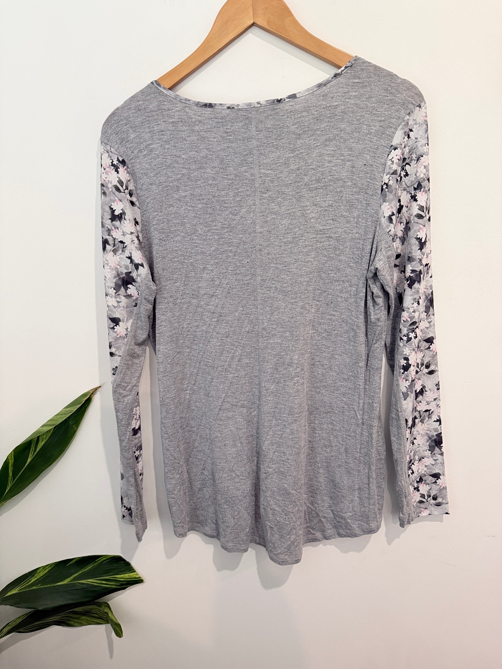 Max Floral Print Long-sleeve Top Size 12